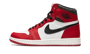 Air Jordan 1 Retro High OG "Chicago Lost and Found" Sleek Comfort