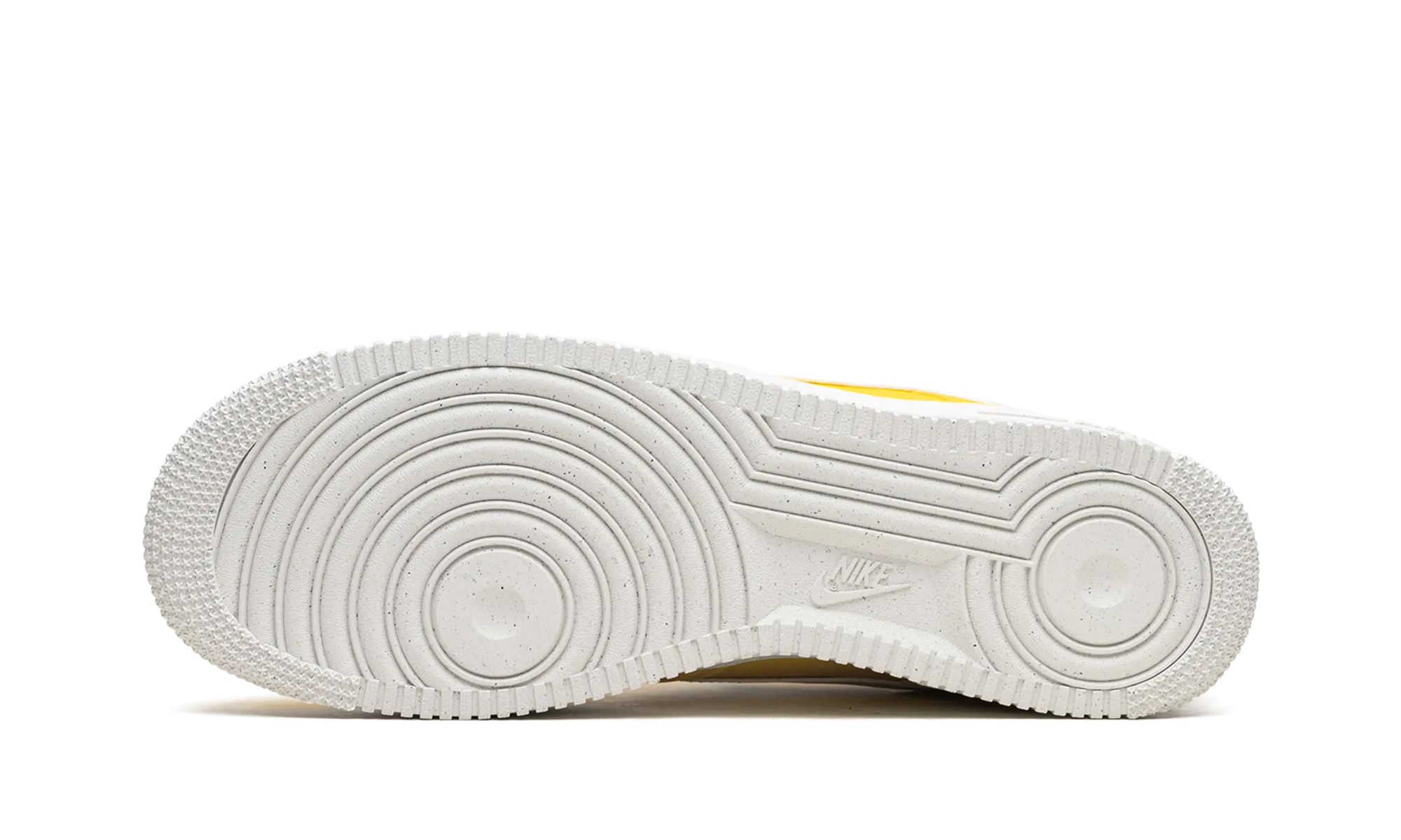 Quick Landing Strong Frame Air Force 1 Low '07 LV8 "Tour Yellow"