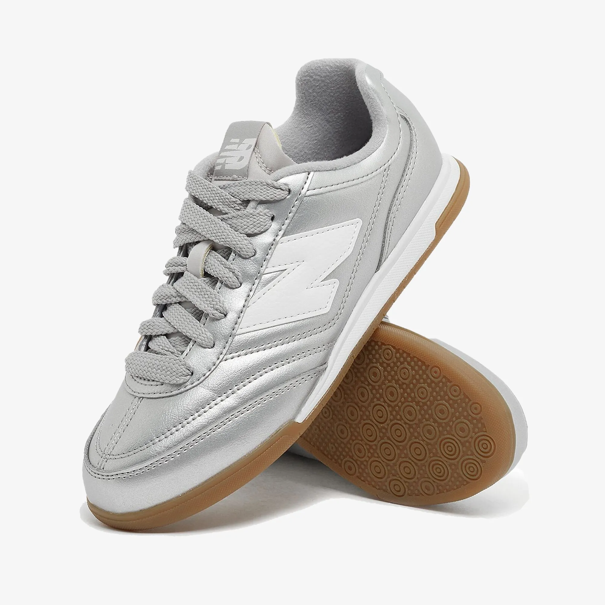 Comfort Stride running in a arch bridge area shoes New Balance | RC42 { SILVER METALLIC
