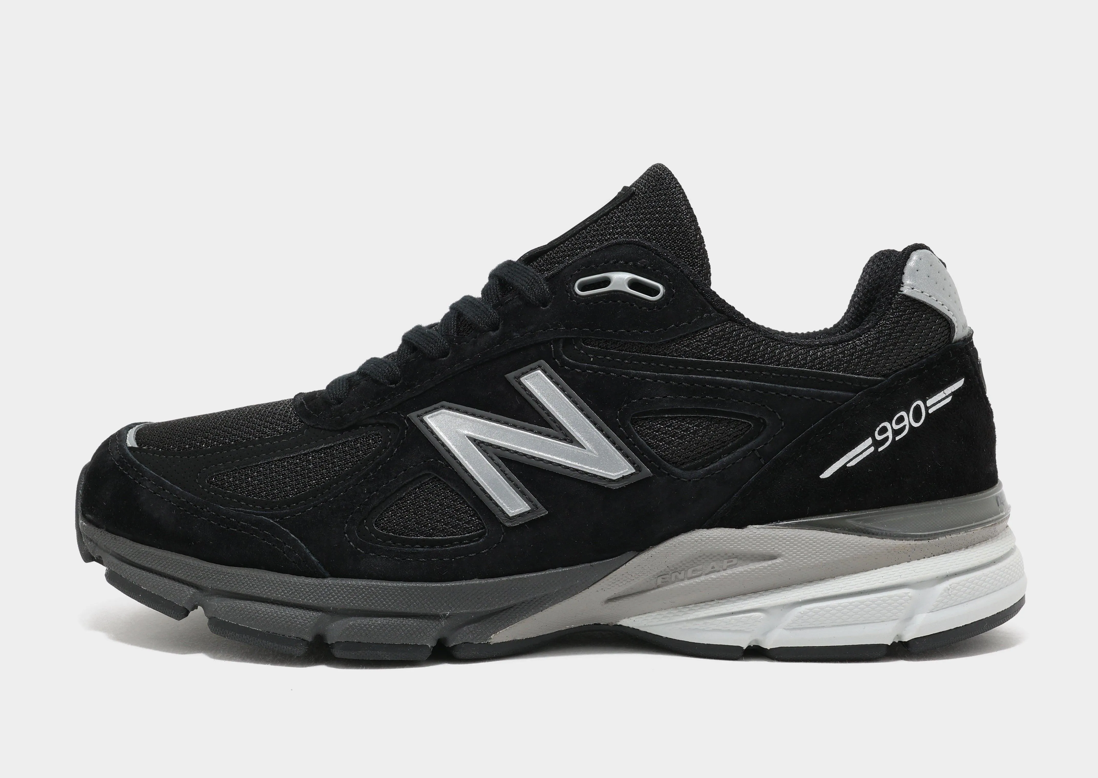 running in a seagrass meadow area shoes Made in USA 990v4