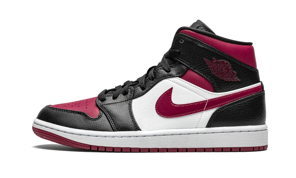 Casual arch Abrasion Resistant Welding Air Jordan 1 Mid "Bred Toe"