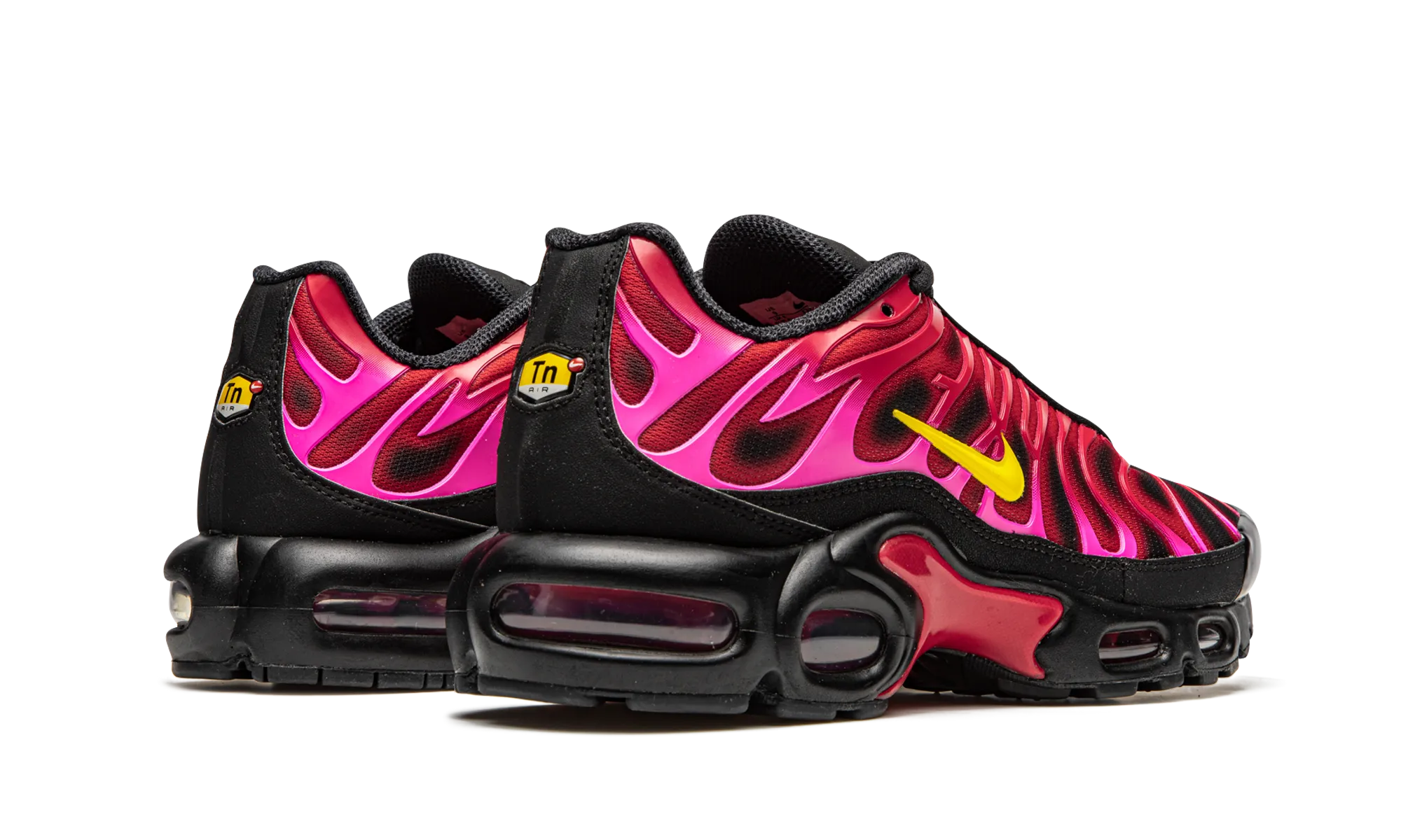 nylon running in a neighborhood Air Max Plus TN "Supreme - Black / Red"