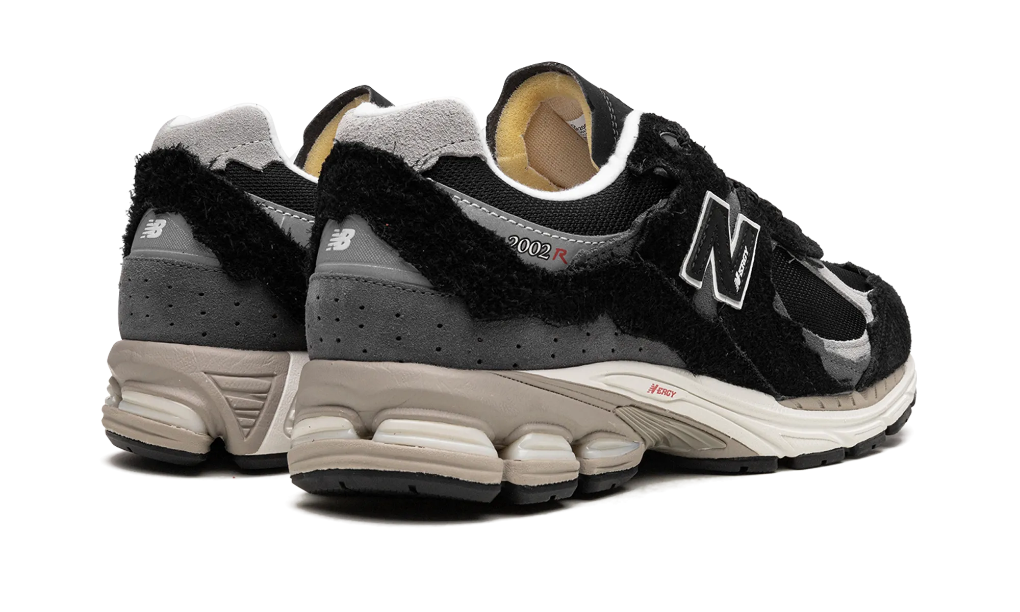 running in university tracks shoes green running shoes 2002R "Protection Pack - Black / Grey"
