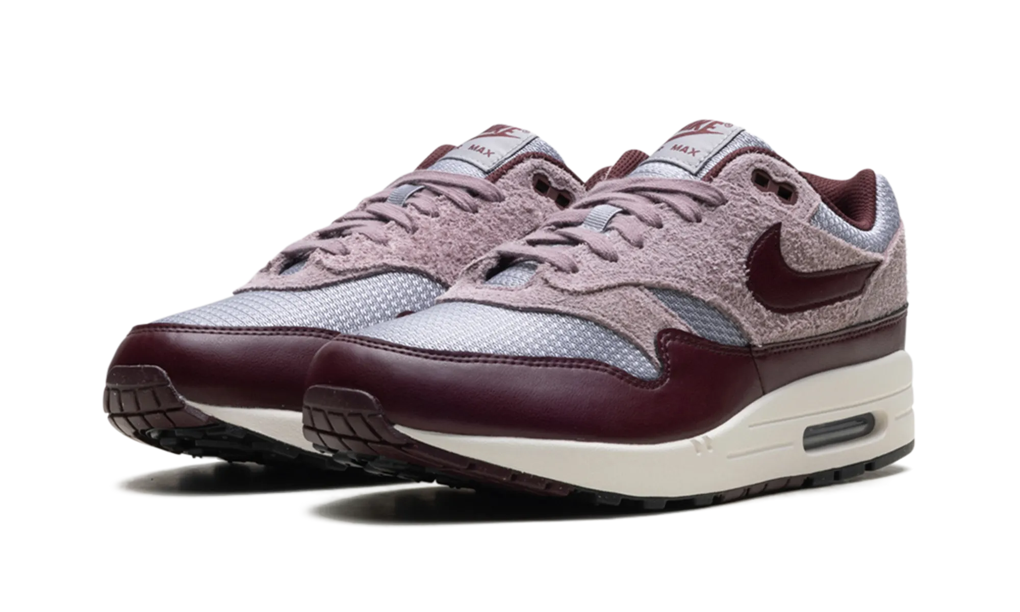 Multipurpose Air Max 1 ESS PRM "CEMENT GREY/BURGUNDY CRUSH"
