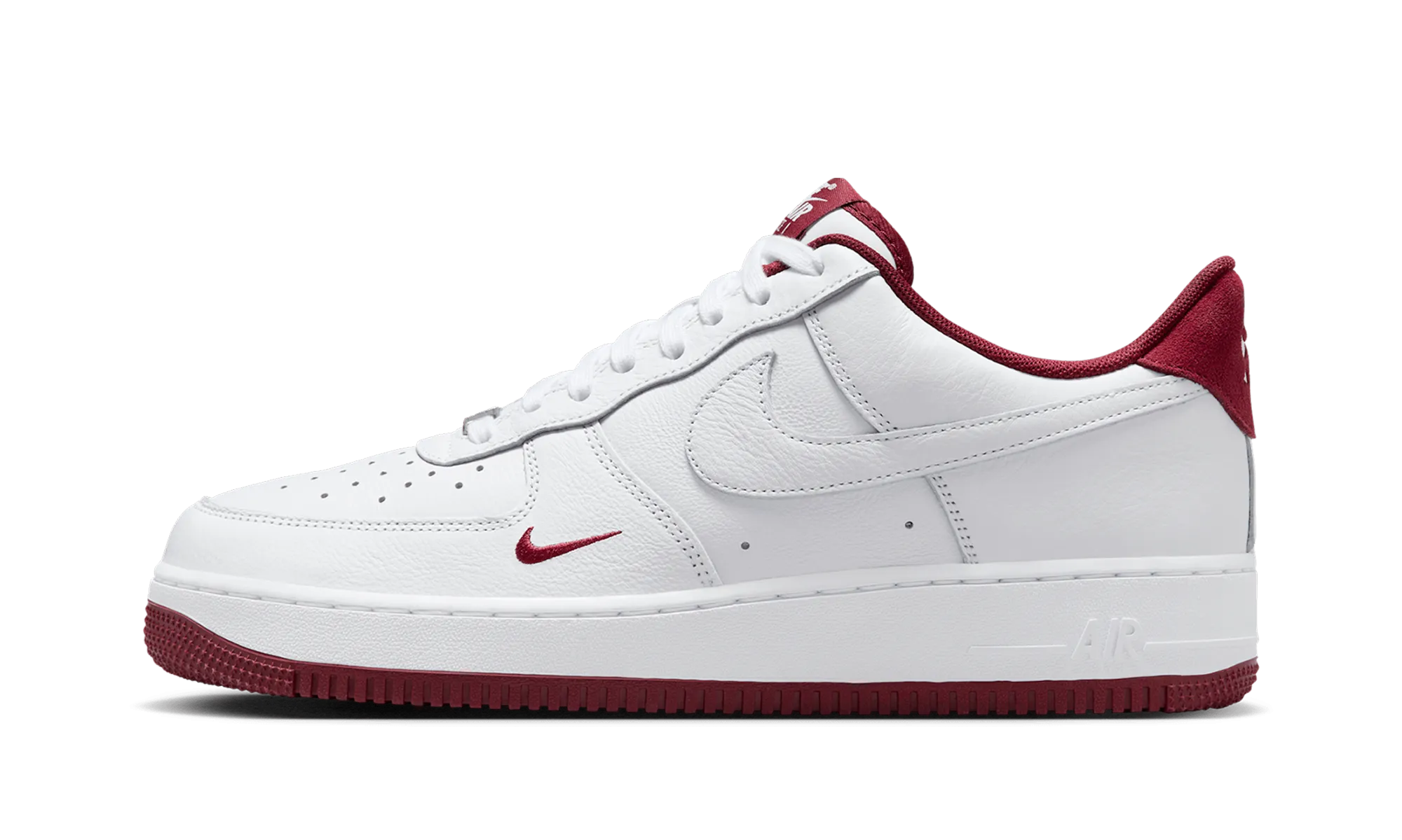 Air Force 1 Low '07 LV8 "White Team Red" Free Action Ride Simple Wear