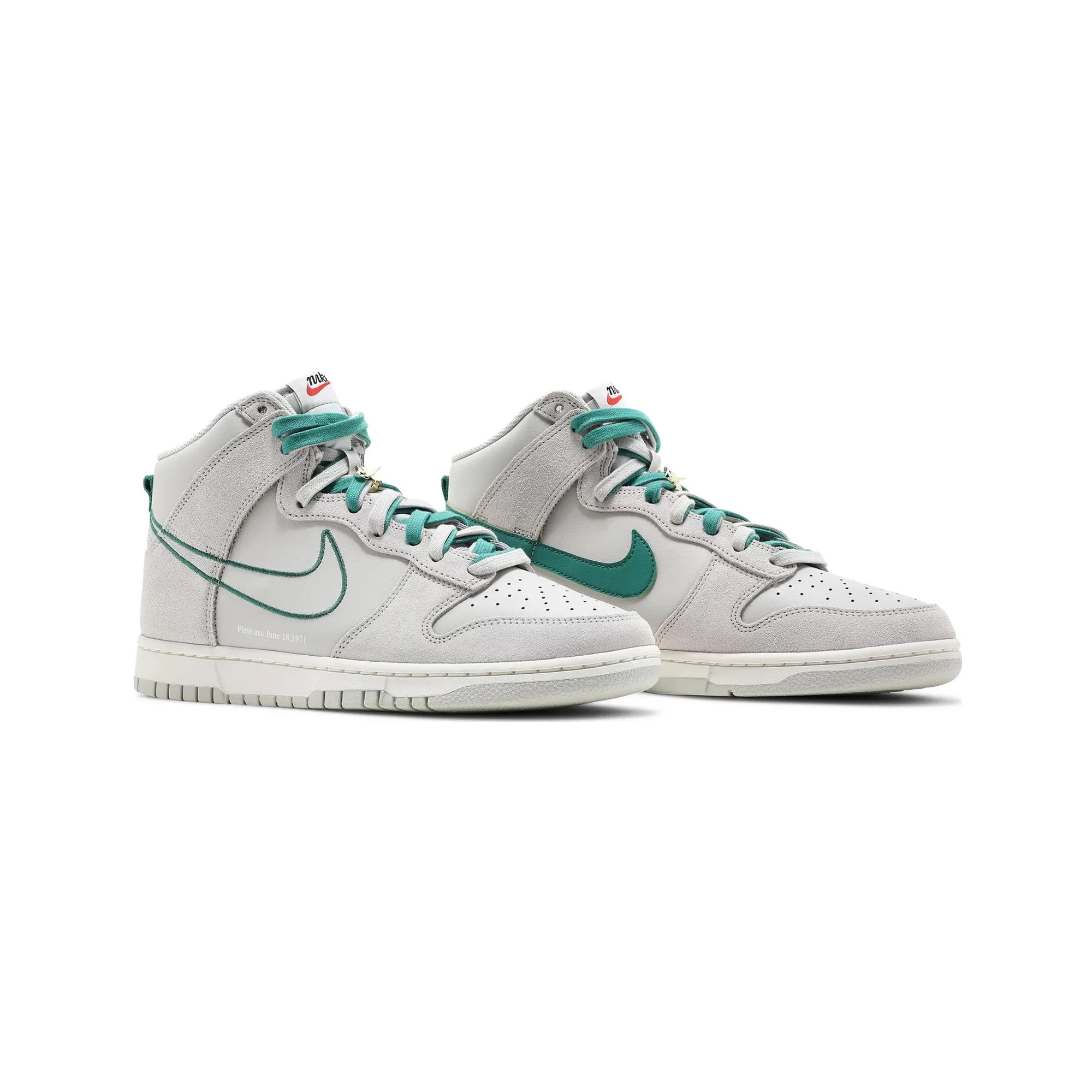 Dunk High SE 'First Use Green Noise' Lace Design