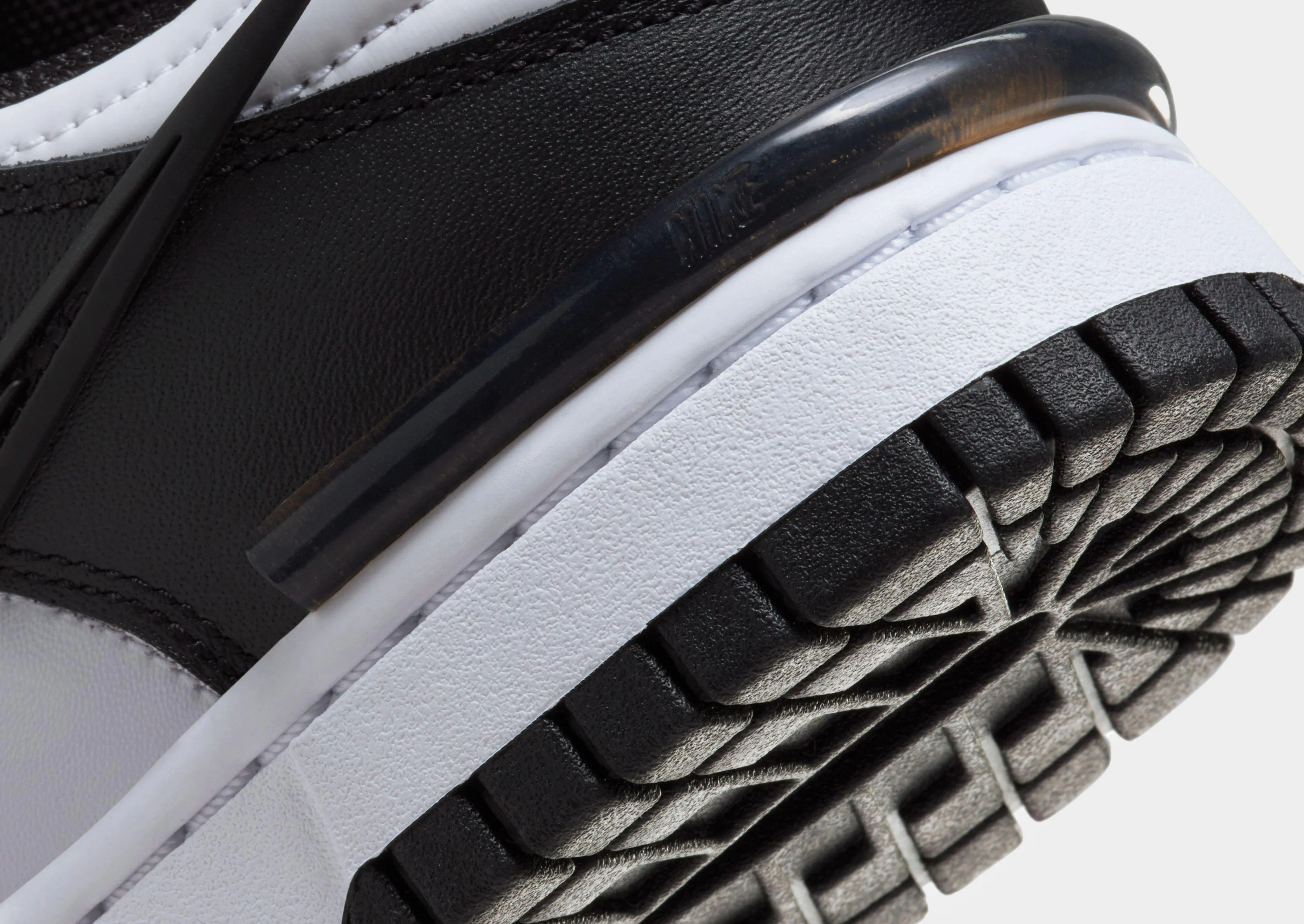 Dunk Low Twist Women's Vibrant Design
