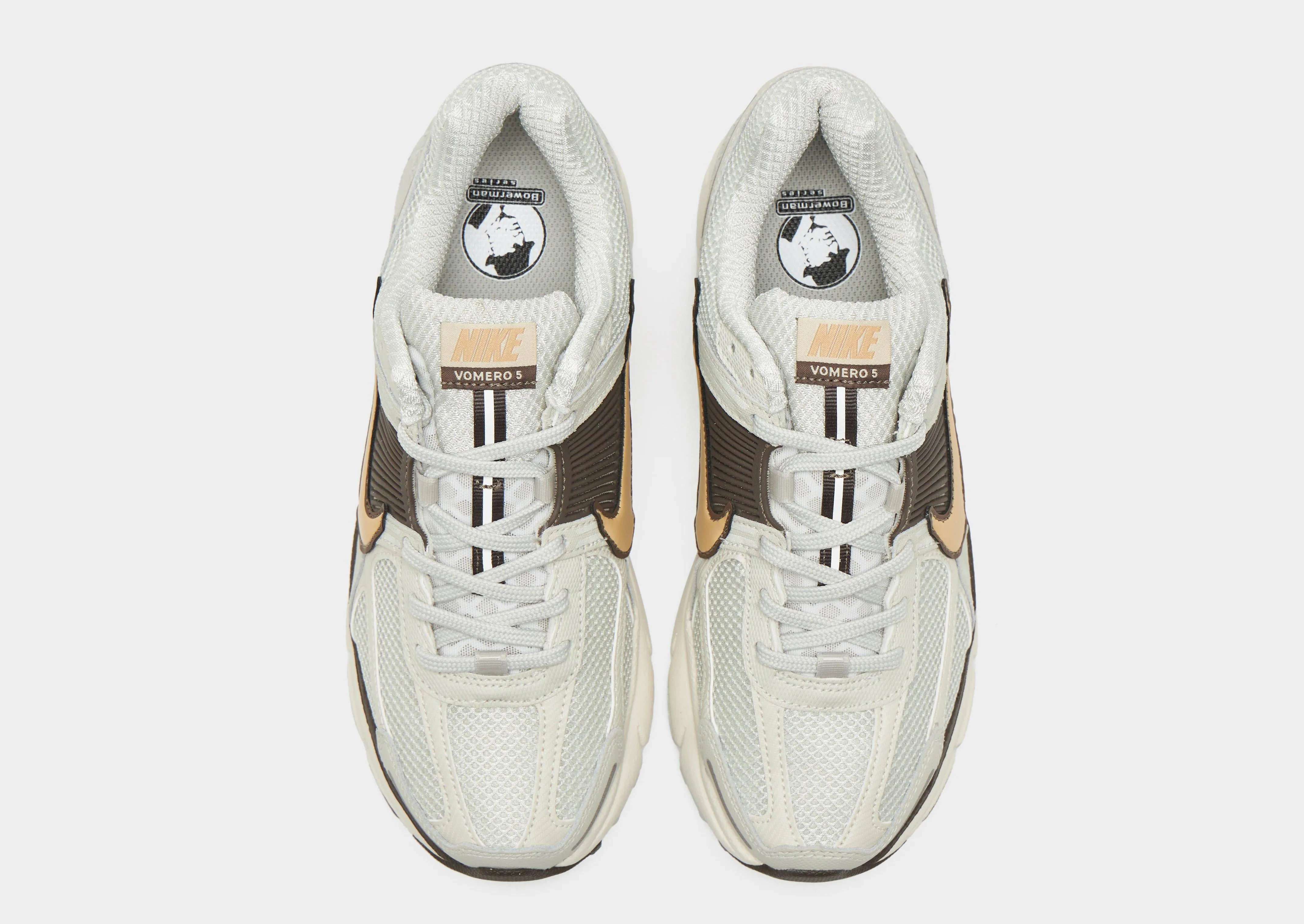 Energy - boosting toe box shoes Zoom Vomero 5 Women's
