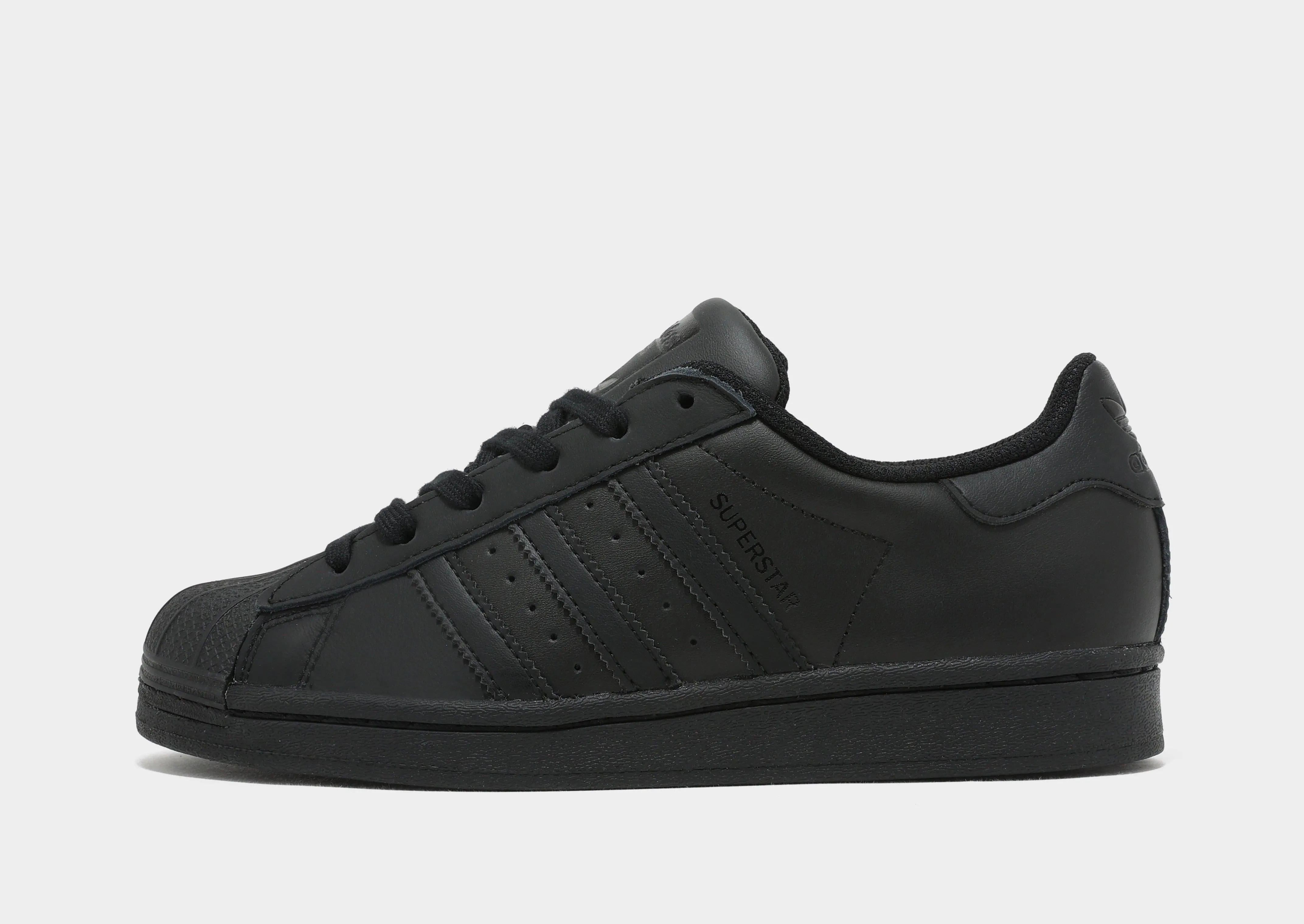Superstar Junior's Everyday Gear