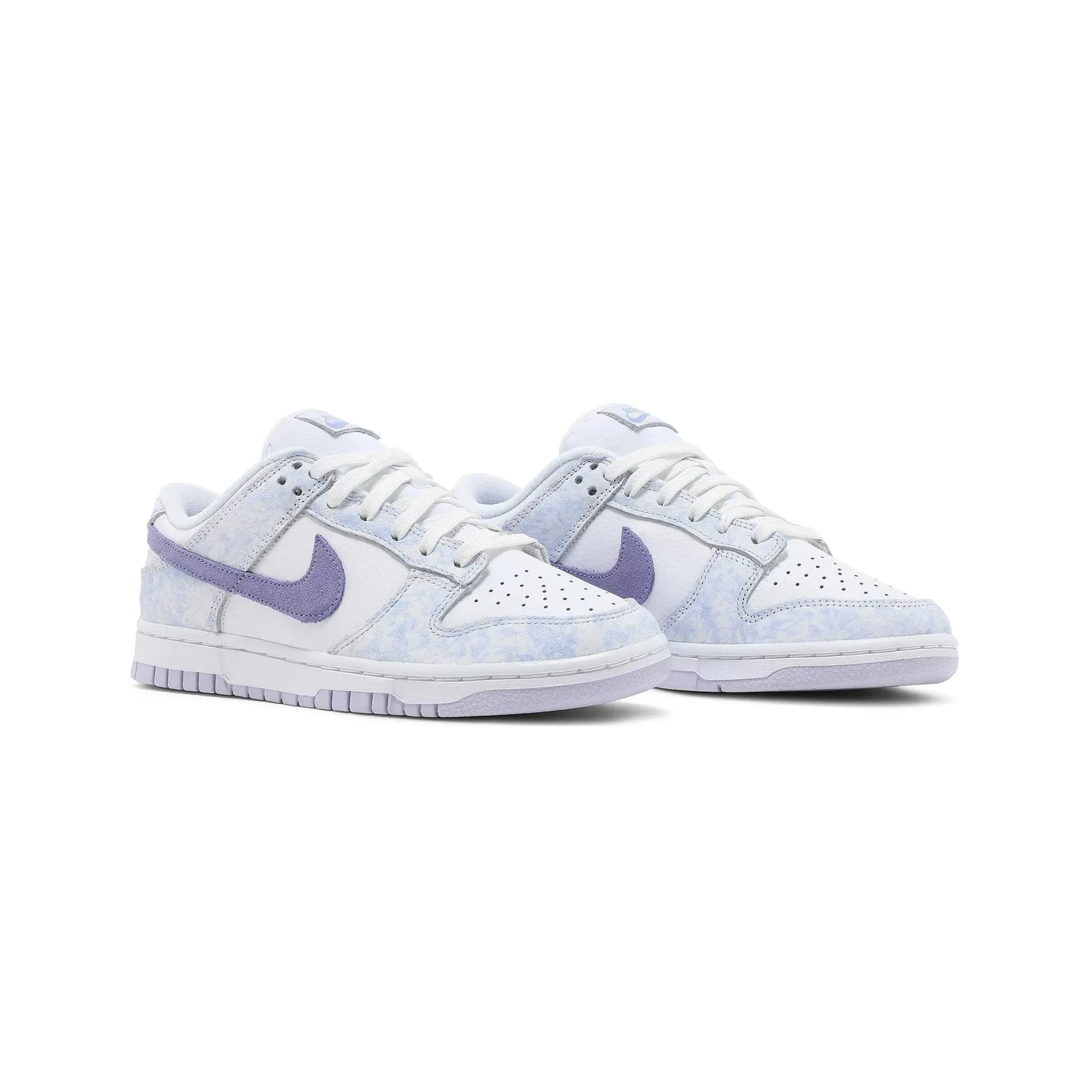 Nike Dunk Low 'Purple Pulse' Women's (2021) Outdoor Use Form Support