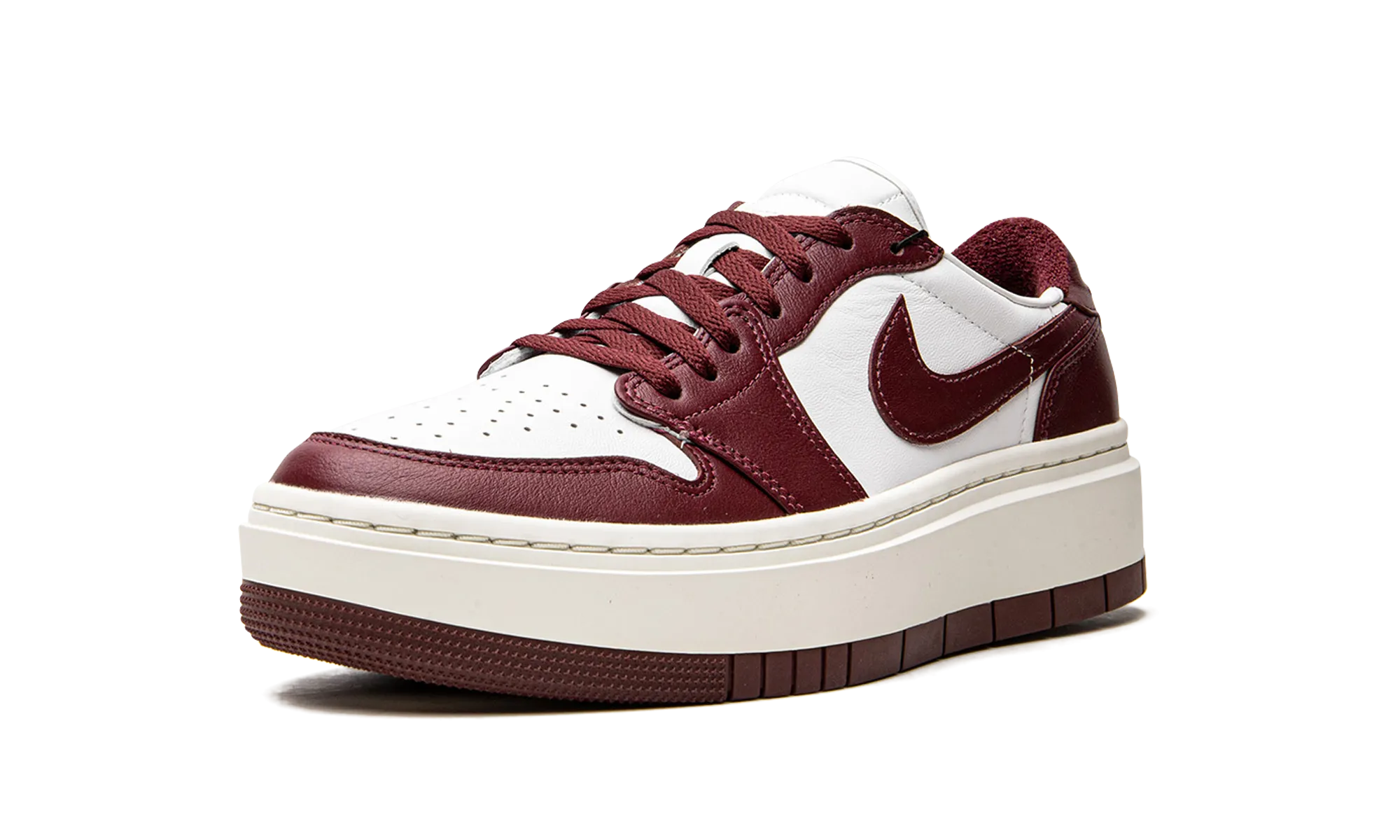 AIR JORDAN 1 LO ELEVATE WMNS Padded collar design Recycled Rubber Sole