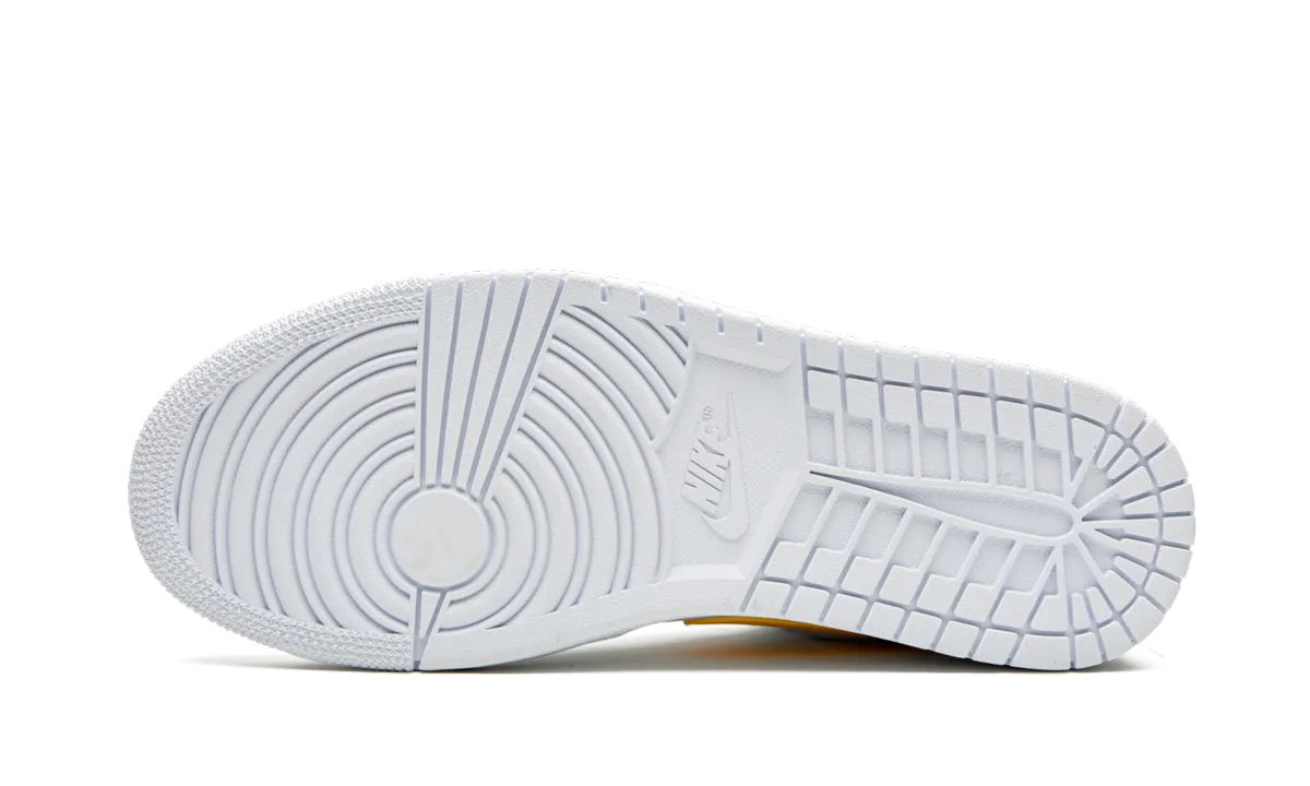 Step Fit Breathable mesh design Air Jordan 1 Low "Multicolor Swoosh"