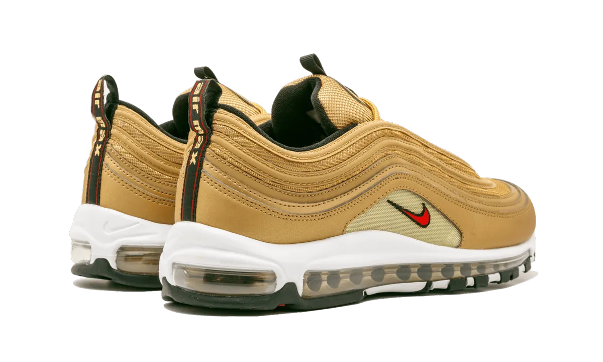FlexibleMidsole running in a golf course area shoes Air Max 97 OG QS "Metallic Gold"