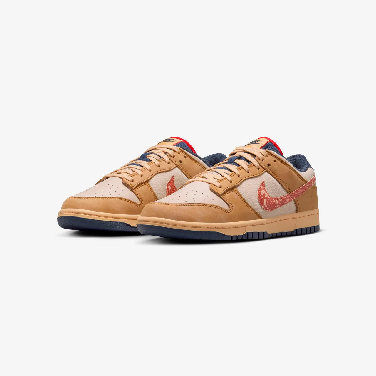 Dunk Low Retro SE Stay Flexible Fashion-forward style