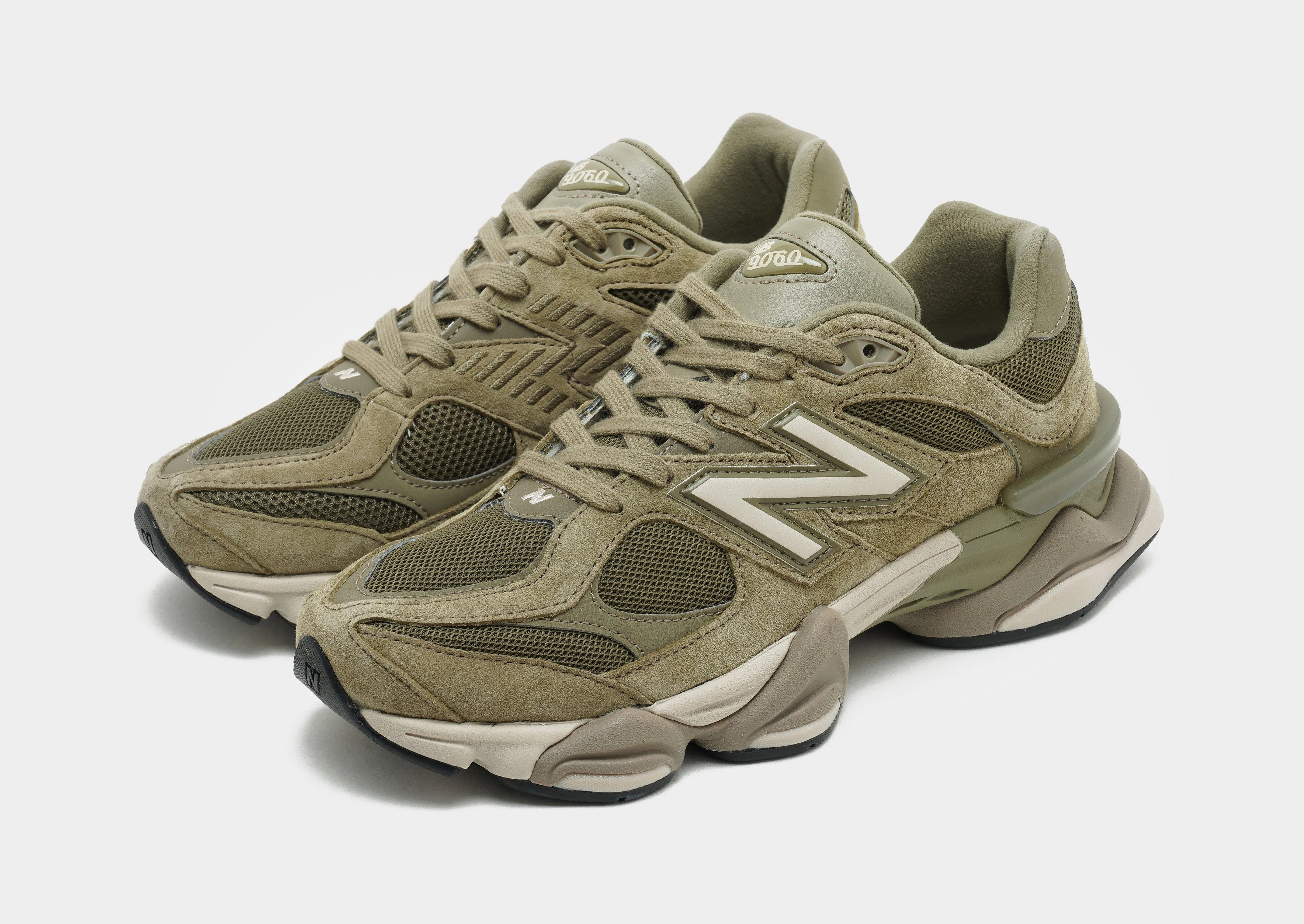 Sports Footwear 9060
