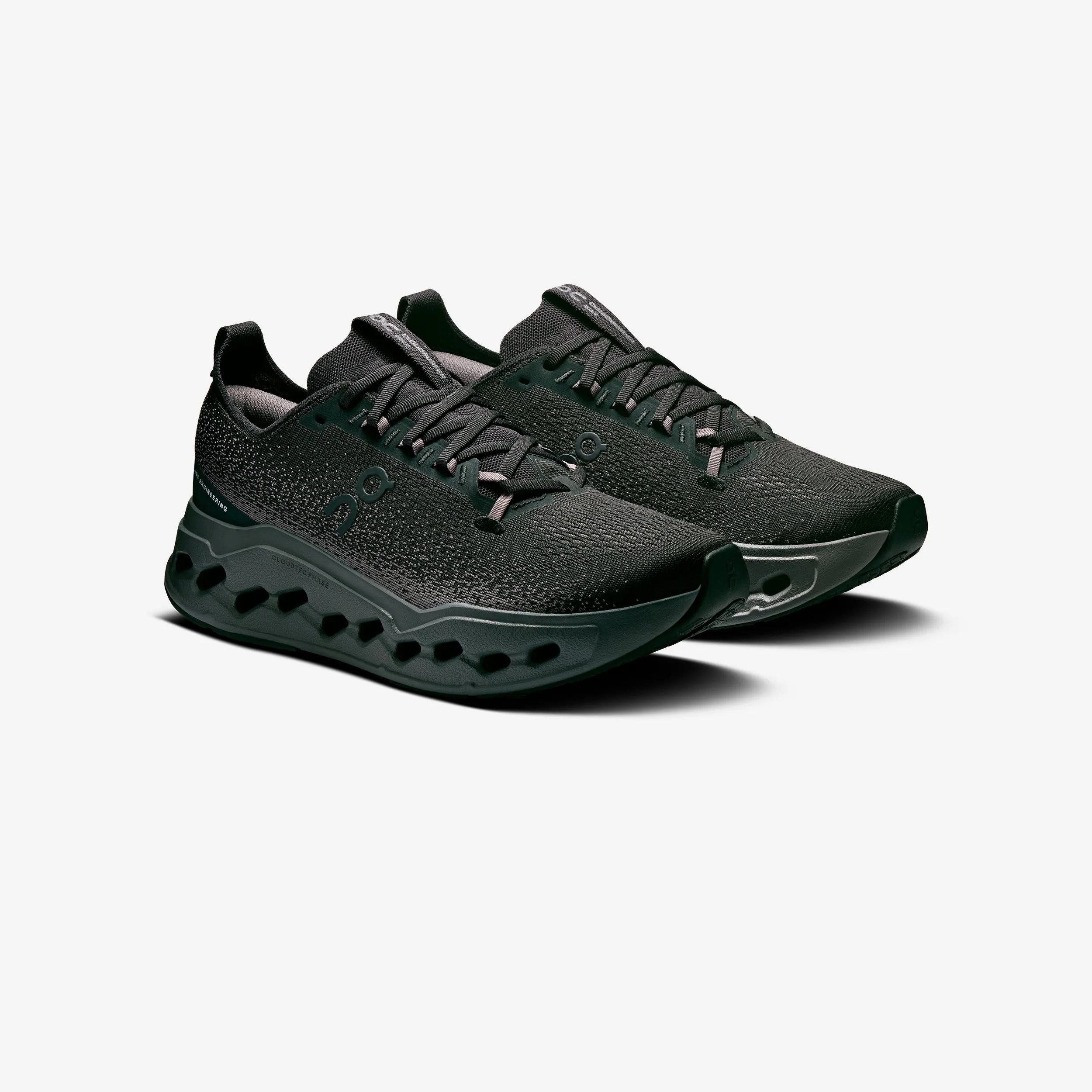 lace up closure Cloudsurfer Max 1