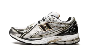 1906R "White / Gold" Urban Workout anti - microbial - protection shoes