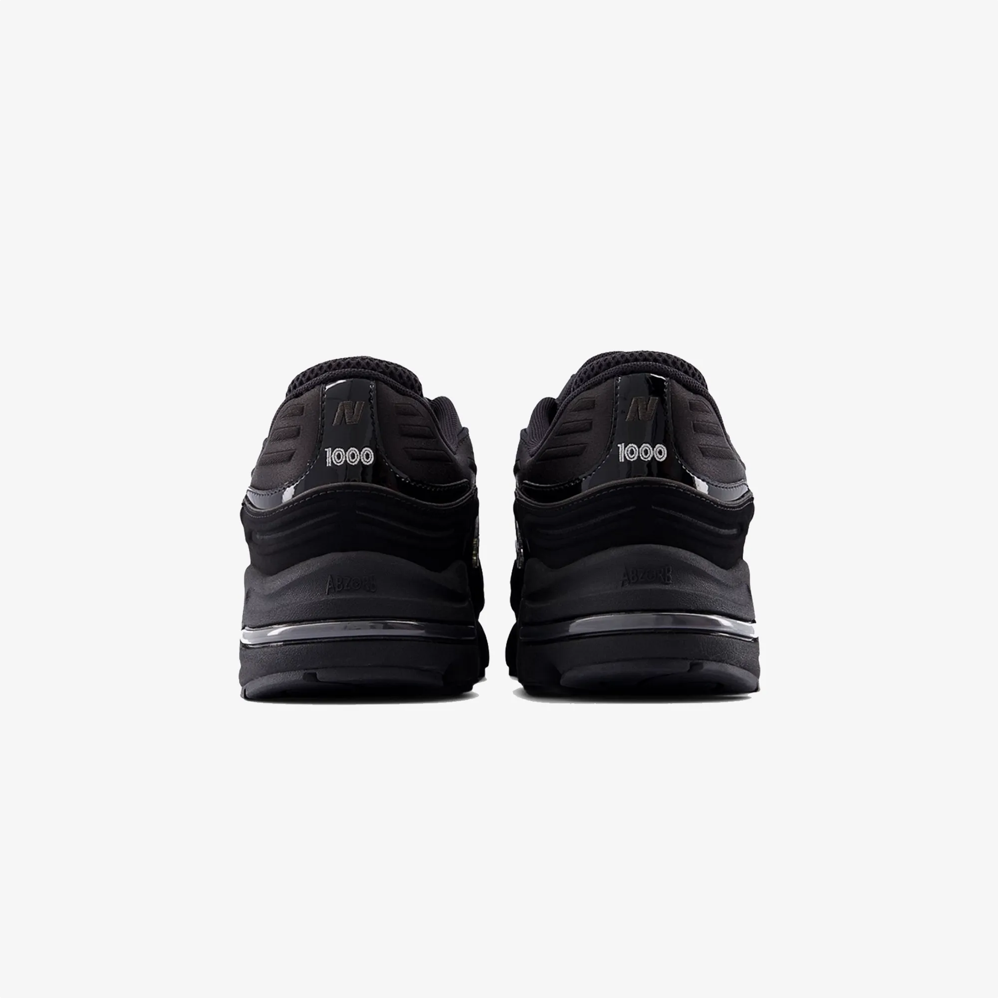 New Balance | 1000 { BLACK/BLACK ultramarathon