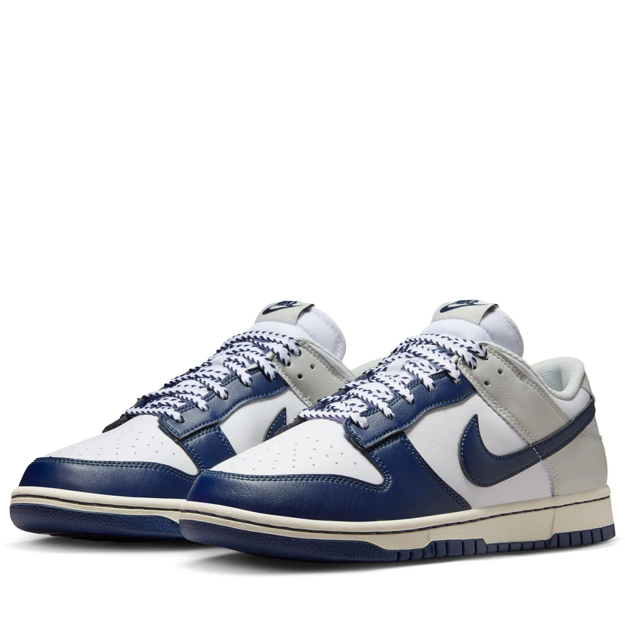 Smooth Walk Nike Dunk Low Retro - White/Midnight Navy