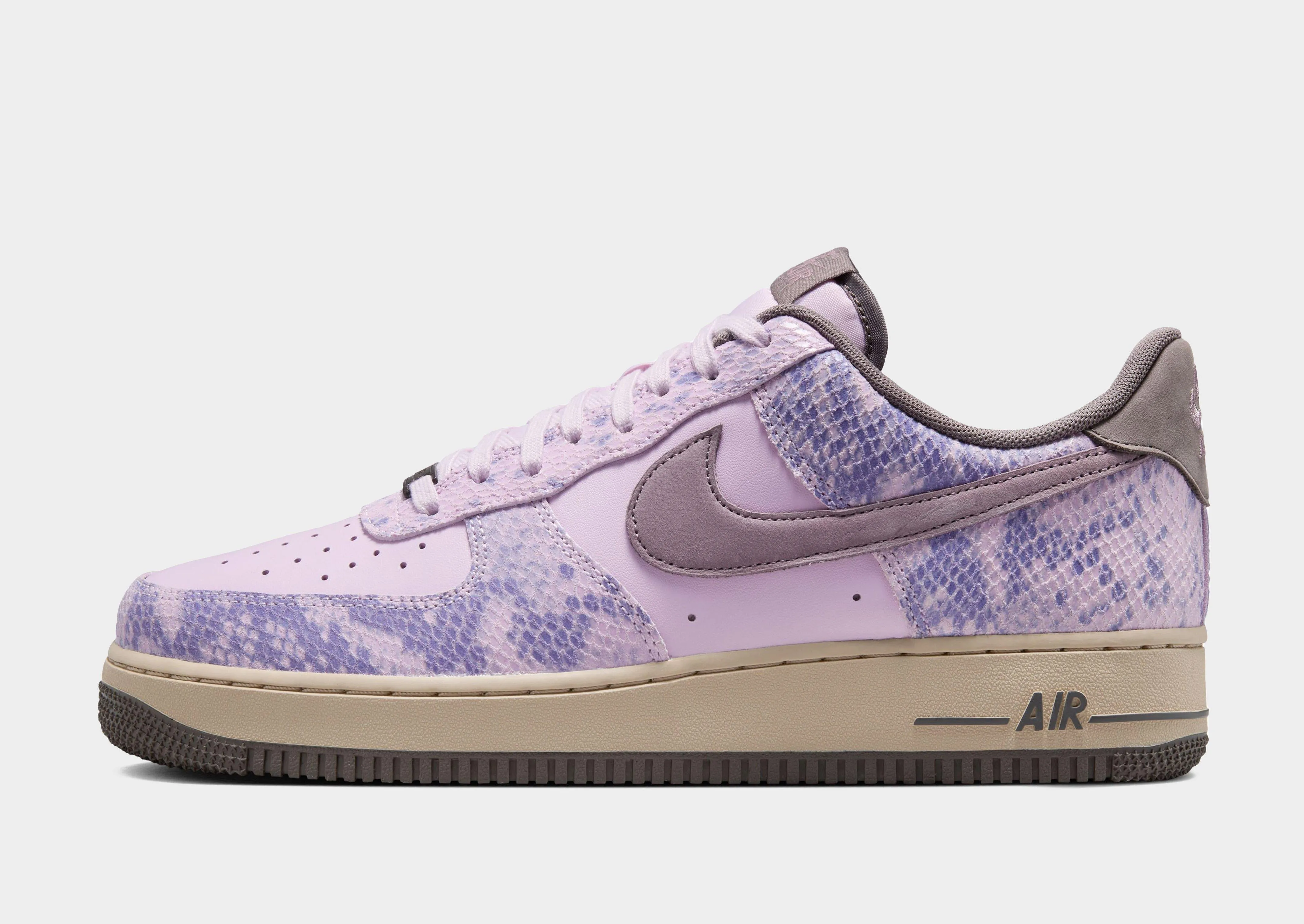 Cushioned Feel Air Force 1 '07 LV8