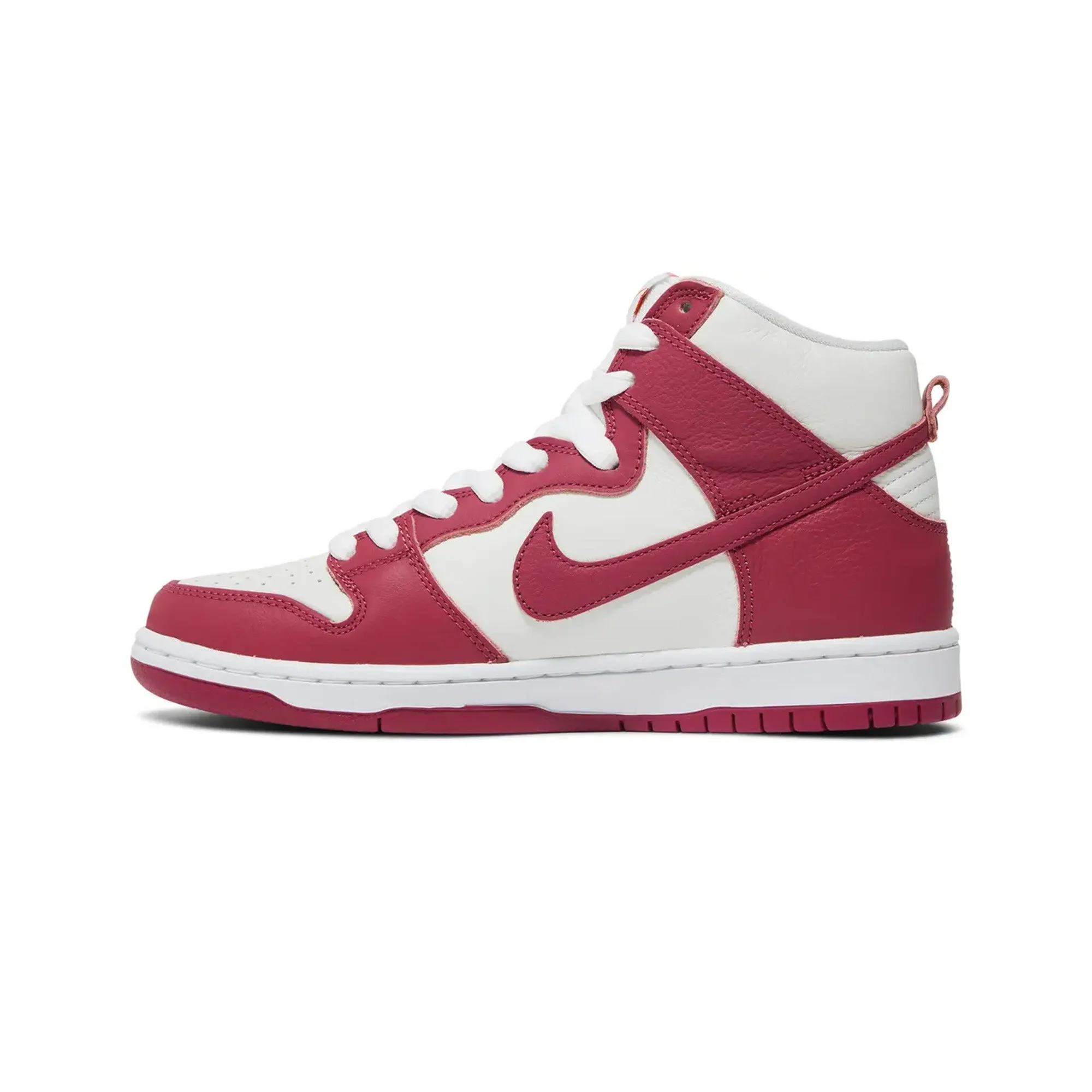 Nike SB Dunk High Pro 'Sweet Beet' Modern Ease Quick Style