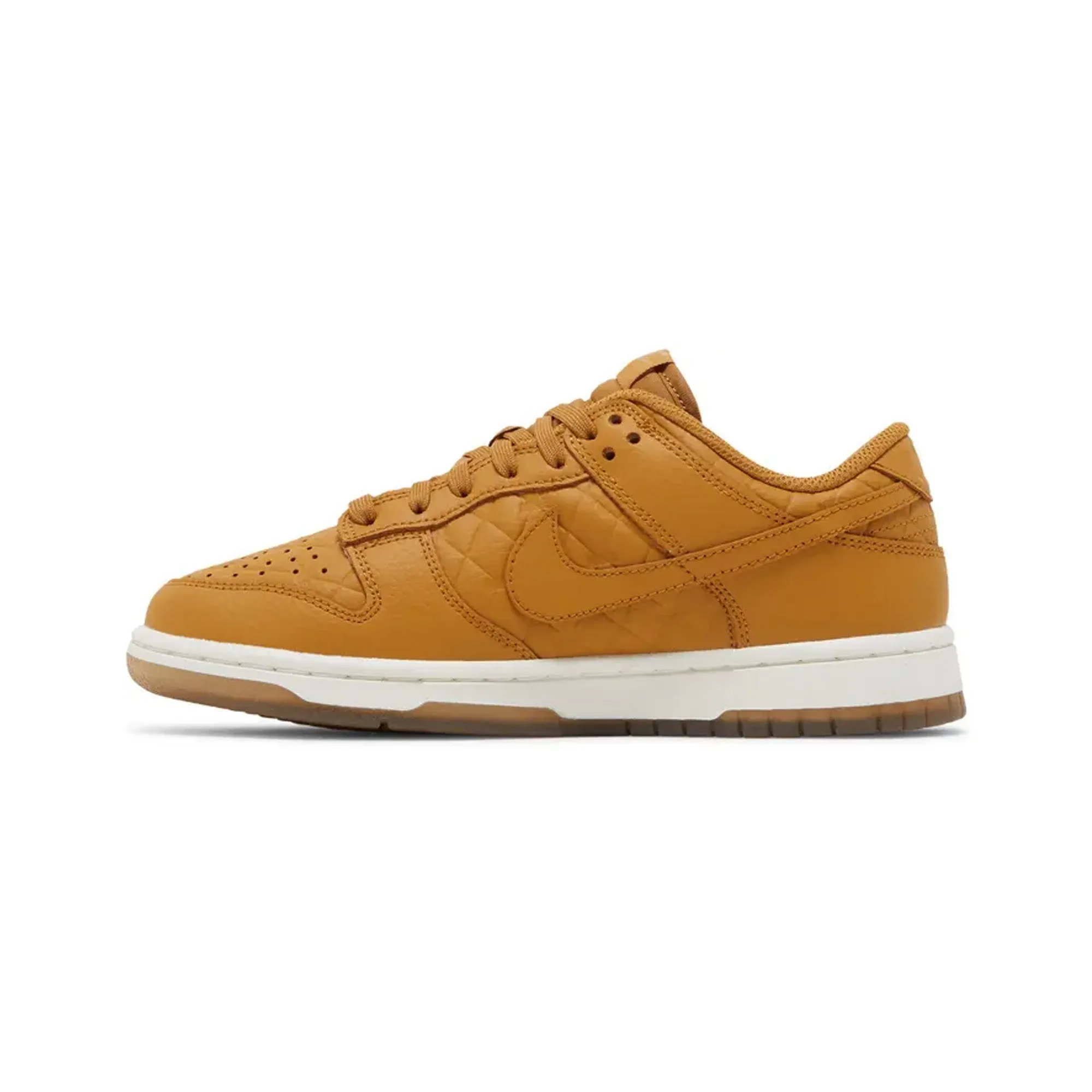 Nike Dunk Low Quilted 'Wheat' W (2022) Breathable Ventilation Quick Stride