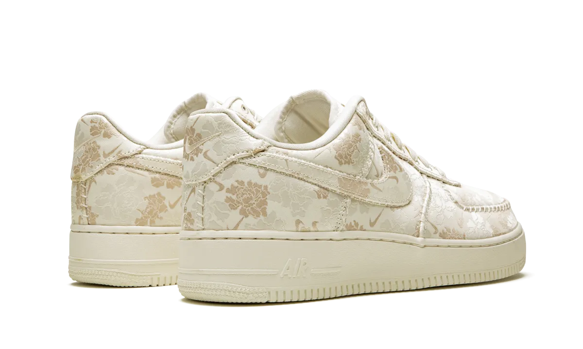 Heat resistant Street Culture Air Force 1 '07 PRM 3 "Satin Floral"