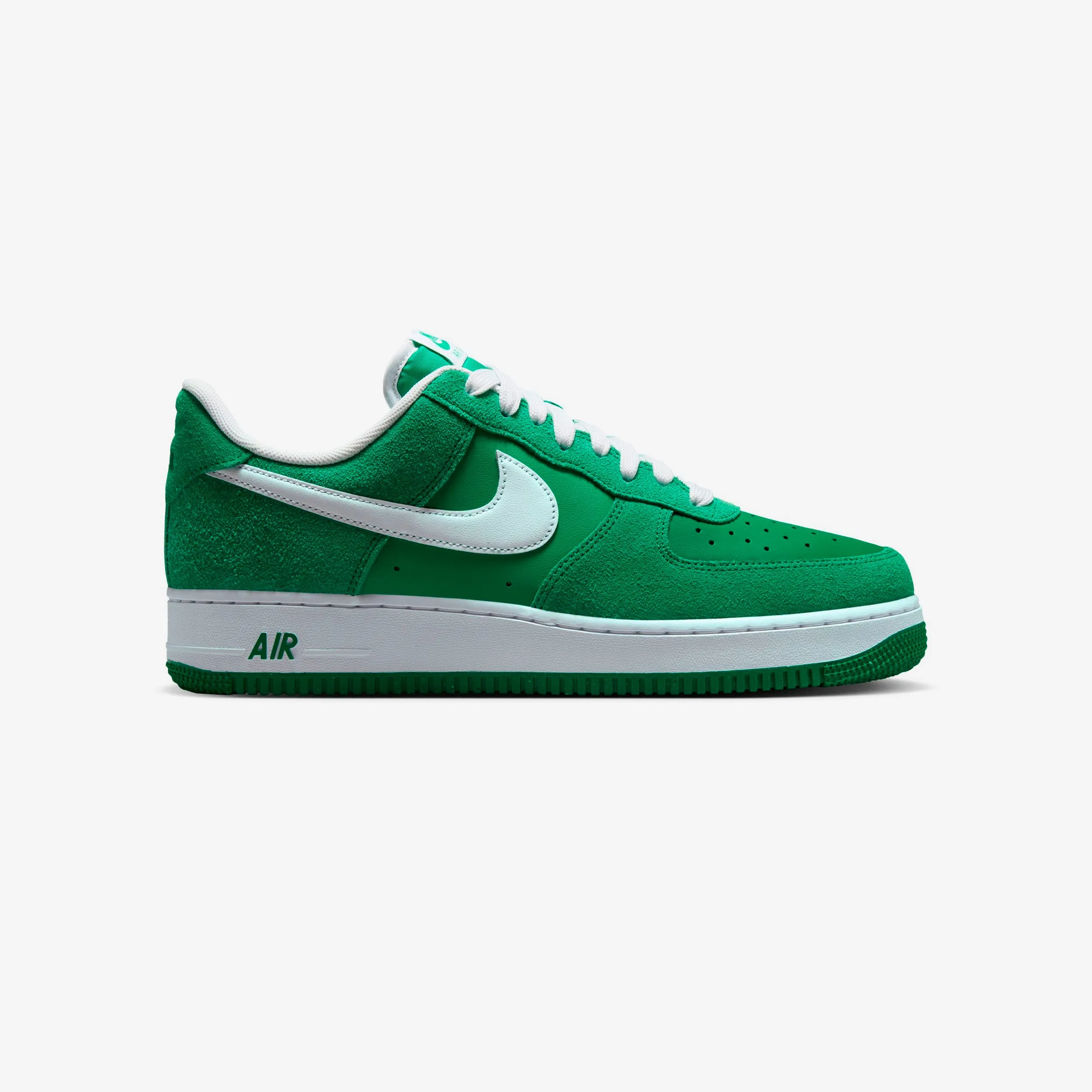 Air Force 1 '07 LV8 Slip-resistant durability Motion Fit