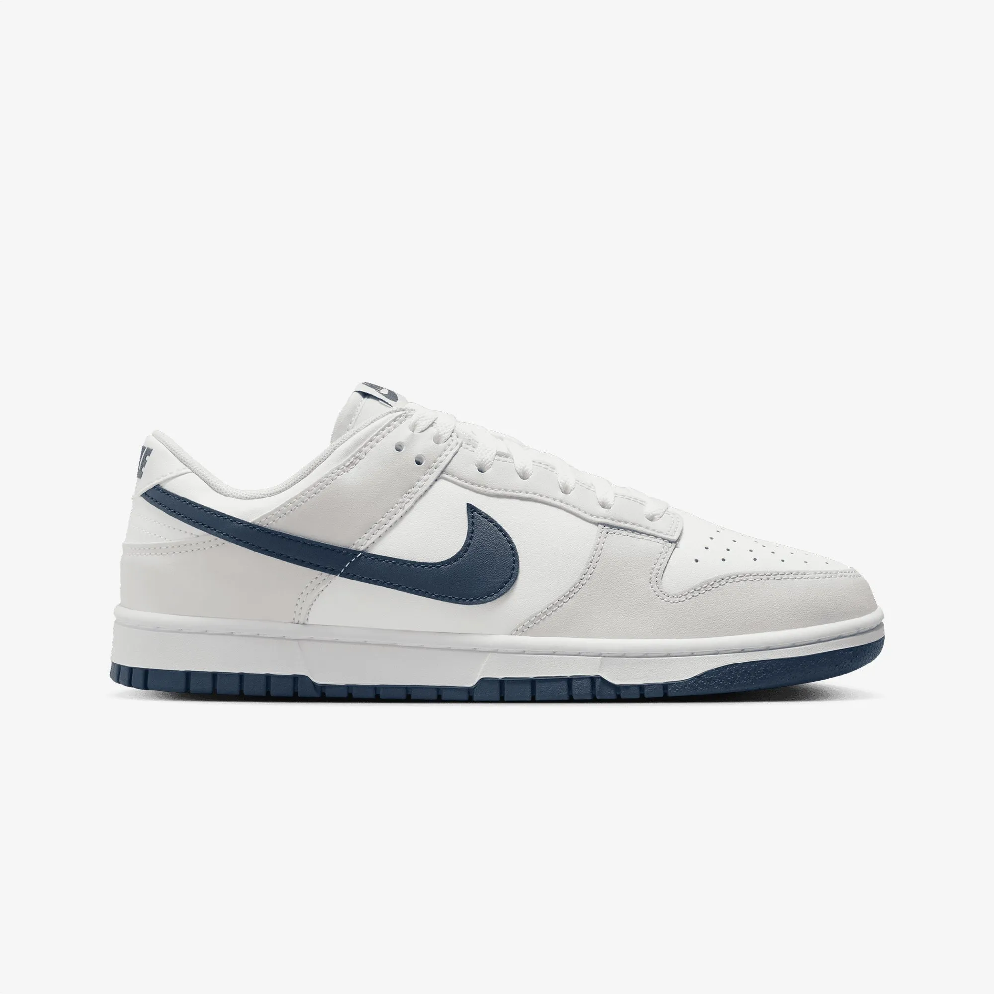 Step Precision Lace Up NIKE | DUNK LOW RETRO { SUMMIT WHITE/MIDNIGHT NAVY-PLATINUM TINT