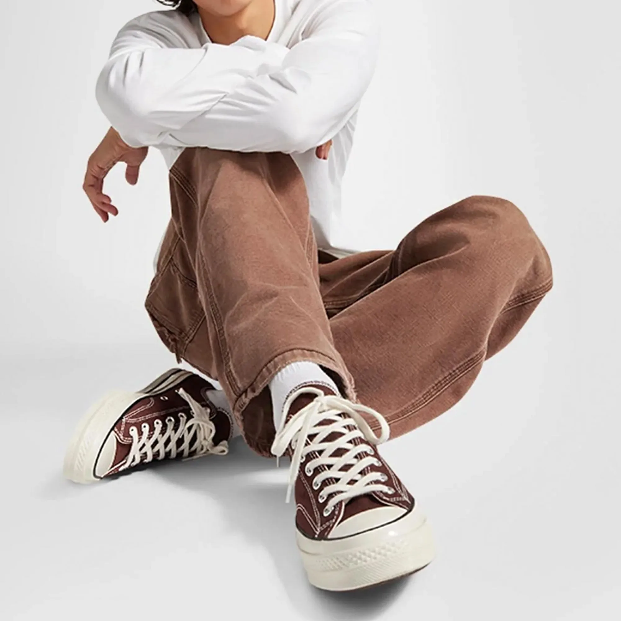 Converse | CHUCK 70 { BROWN Slip-resistant durability Cushioned Midsole Design