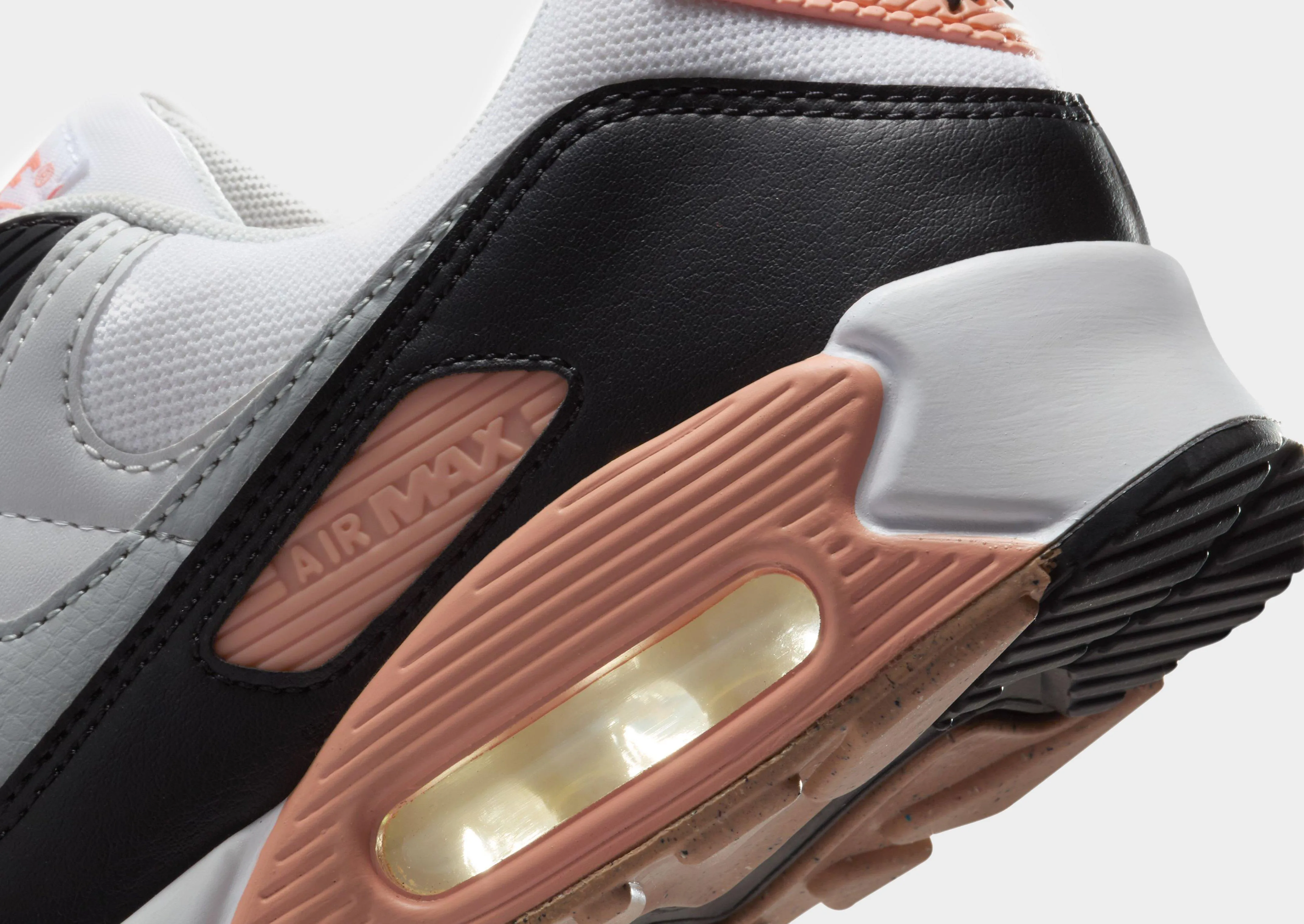 Air Max 90 Women's running in a tropical area padded insole