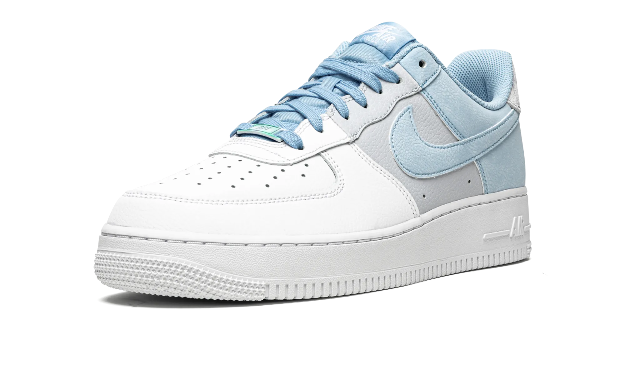 Air Force 1 '07 LV8 "Psychic Blue" Freedom Fit