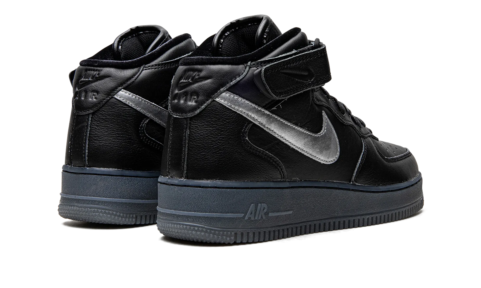 Comfort Grip Air Force 1 Mid "Black / Metallic Silver"