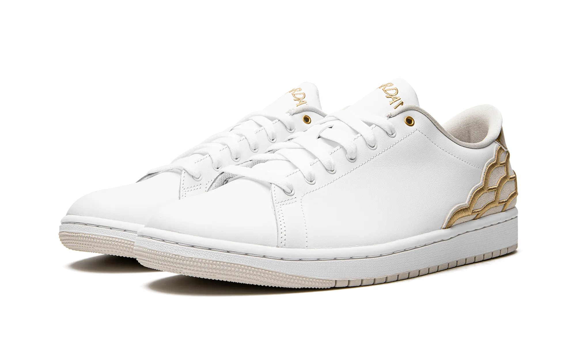 Lightweight Responsive Cushioning Flexible Wear Air Jordan 1 Centre Court