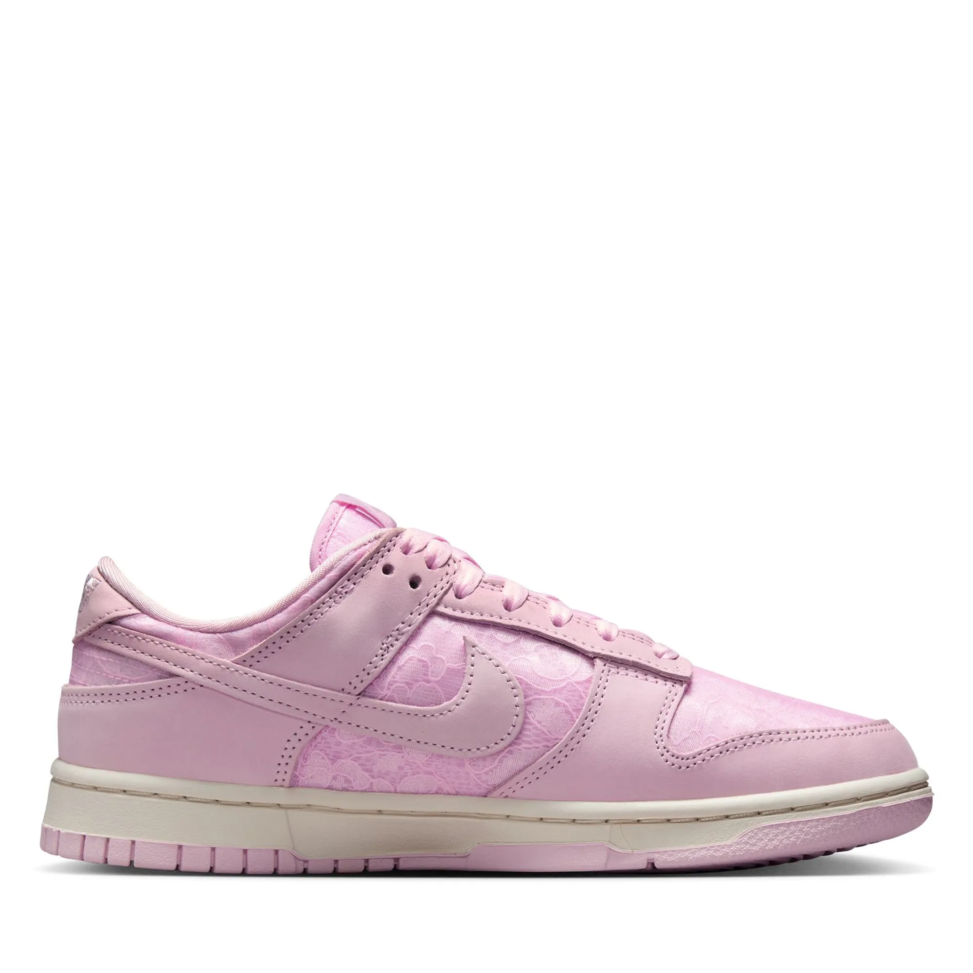 Balanced Walk Women's Nike Dunk Low - Regal Pink/Pink Foam