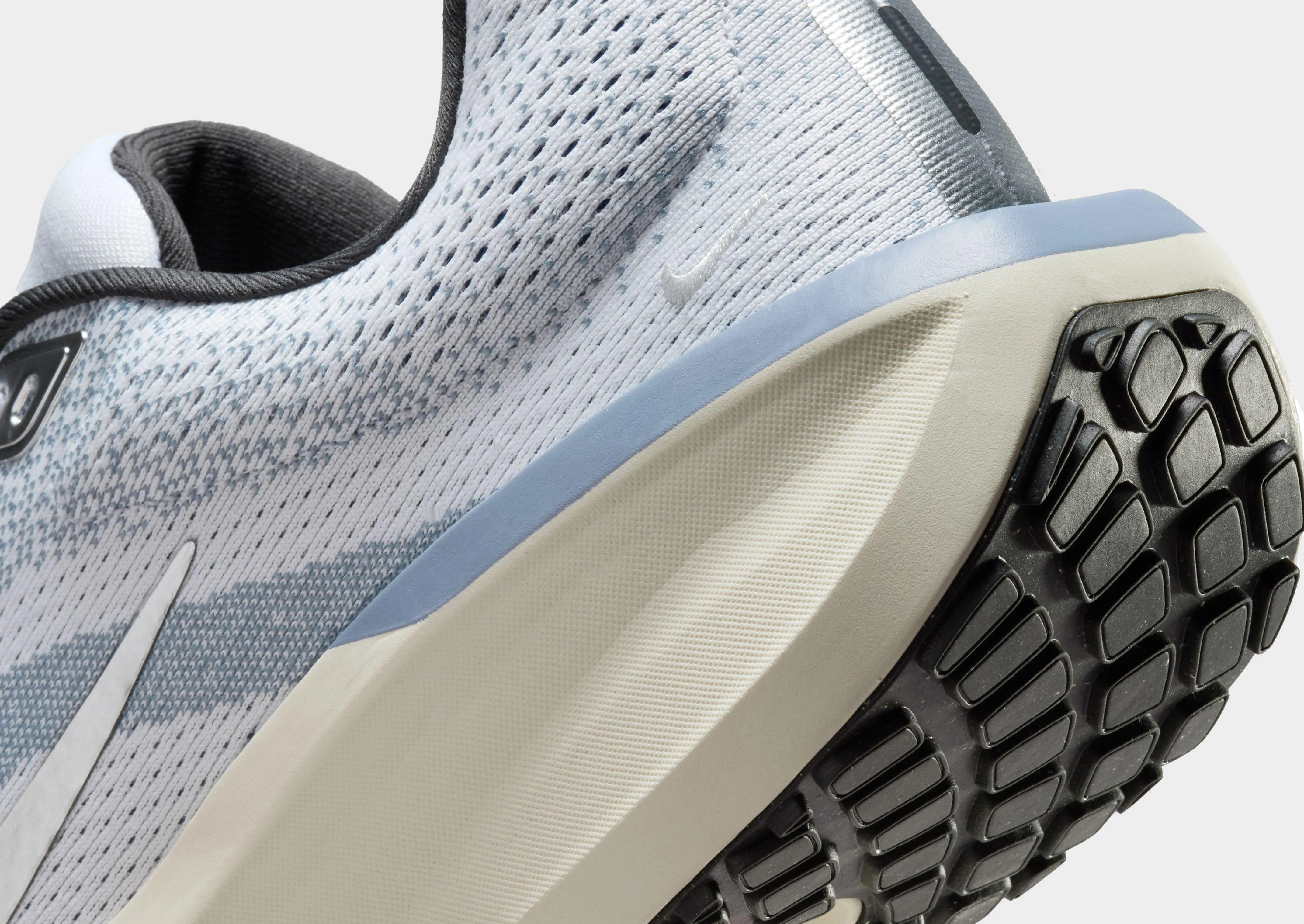 hard - wearing shoes Uneven terrain Winflo 11