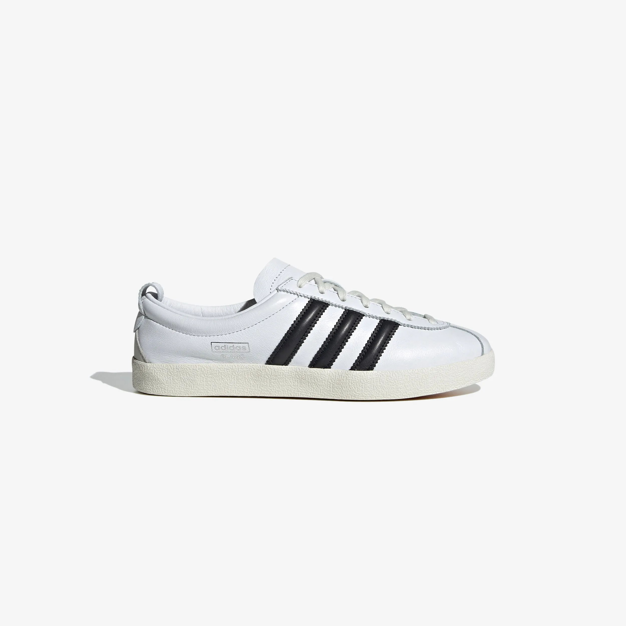 Travel Day Noise   Reducing Wmns Adidas Blanc