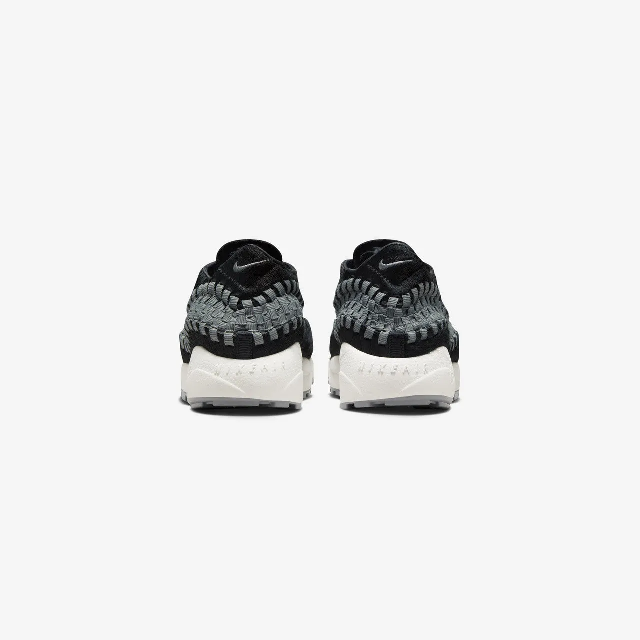 Wmns Air Footscape Woven Airflow Channeling