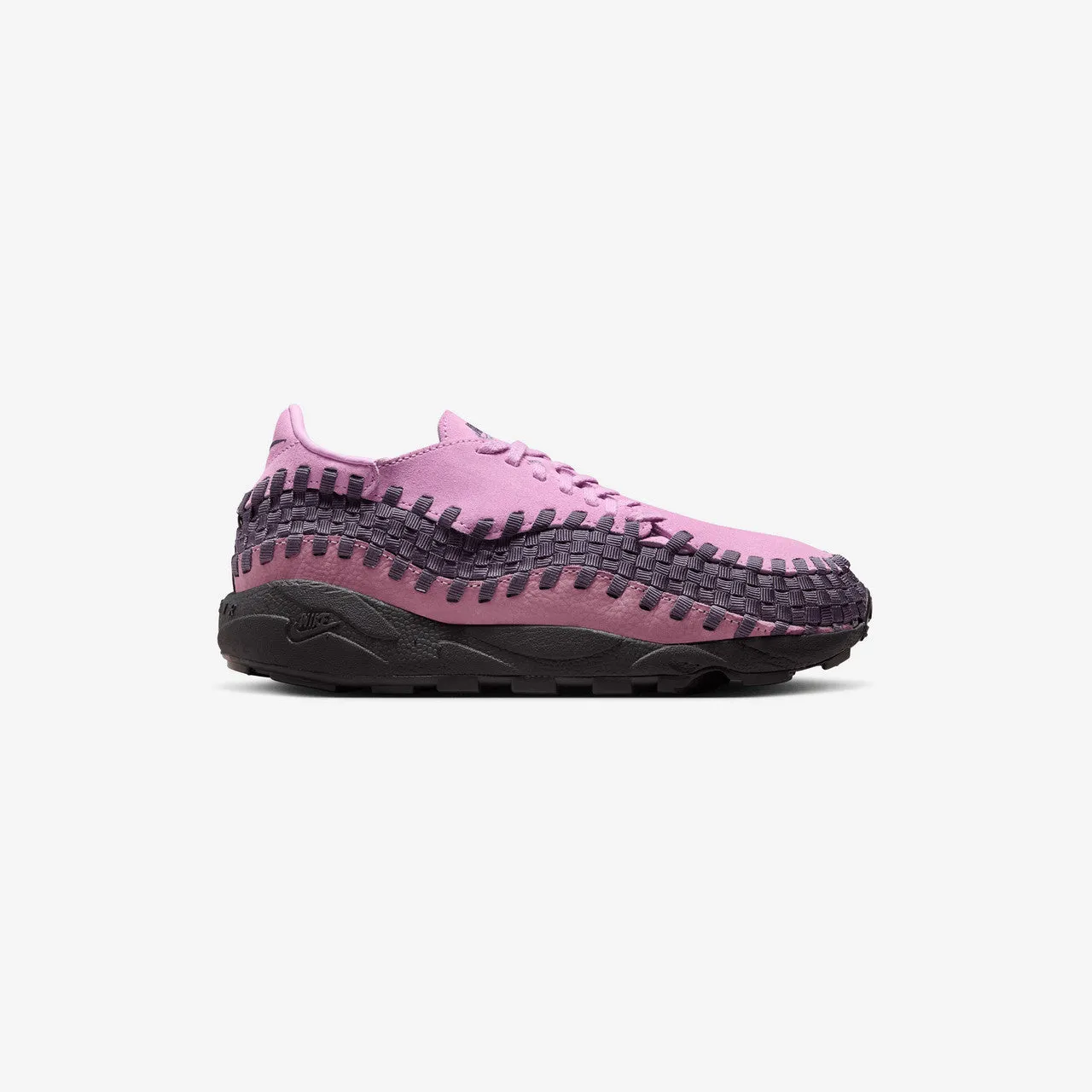 Wmns Air Footscape Woven Breathable layers Smart cushioning