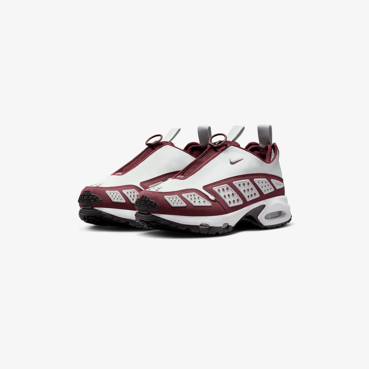 Wmns Air Max SNDR Everyday Classic Distinctive durability