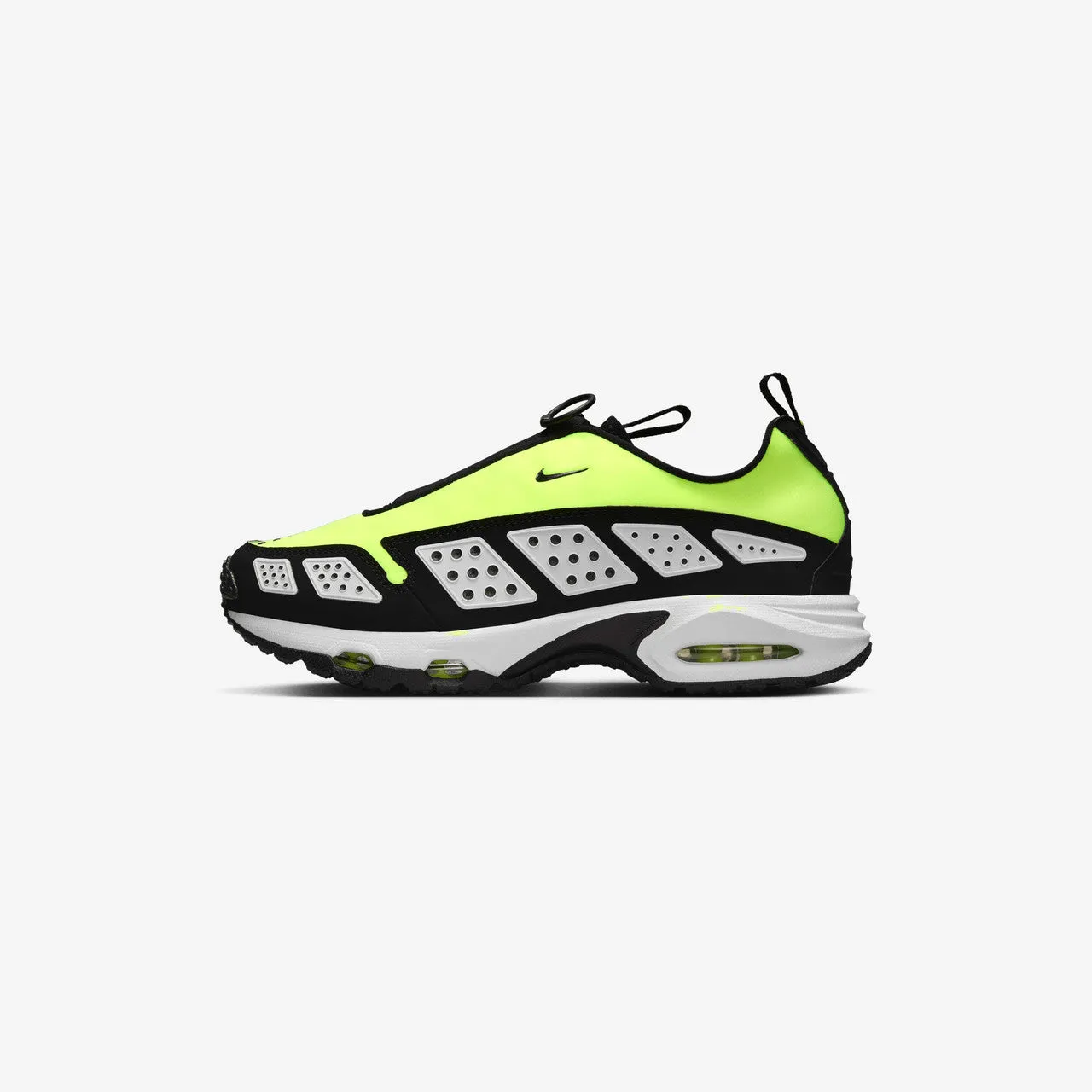 Wmns Air Max SNDR Grip Enhanced Outsole Sleek Finish