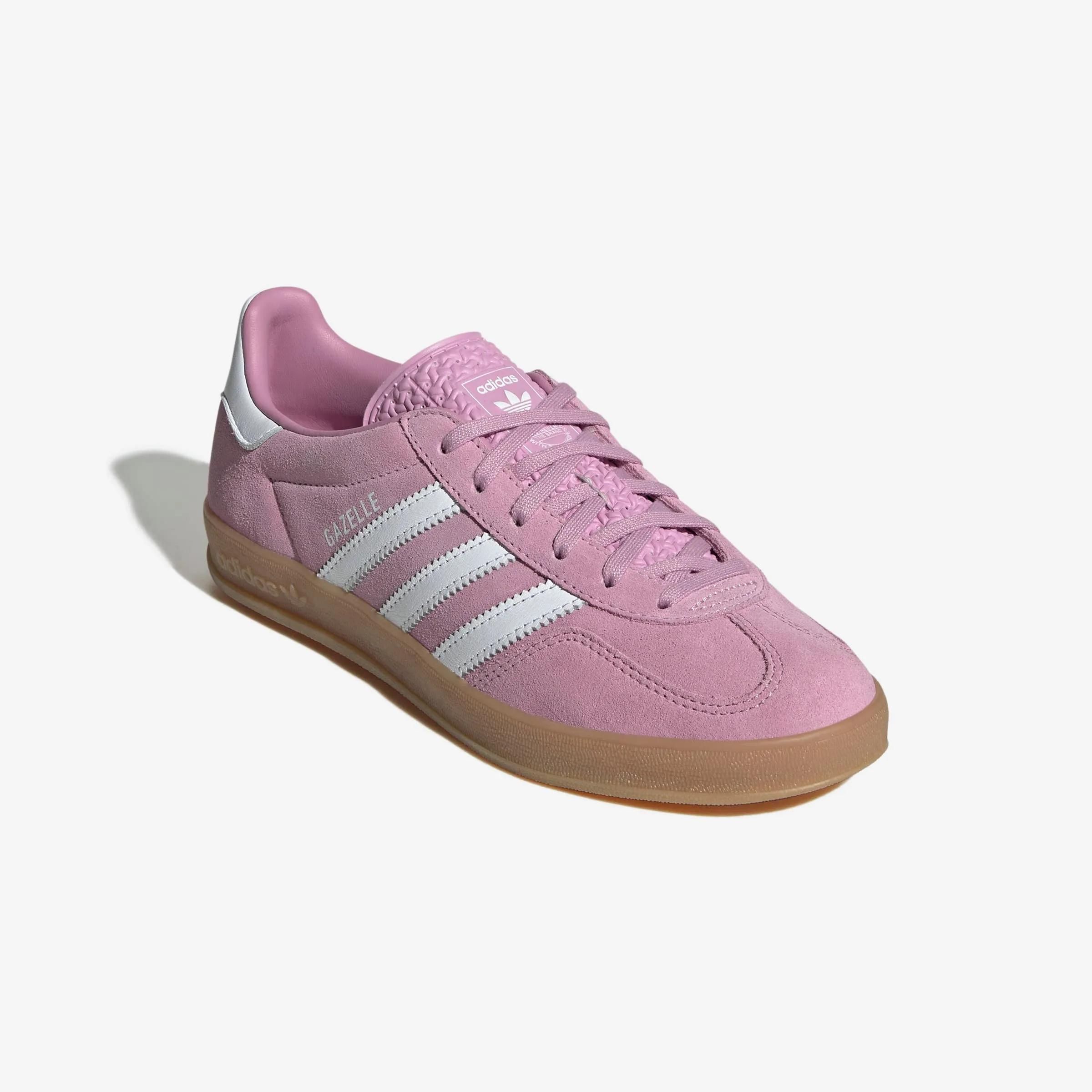 Wmns Gazelle Indoor Trend-setting wear Flex Fit
