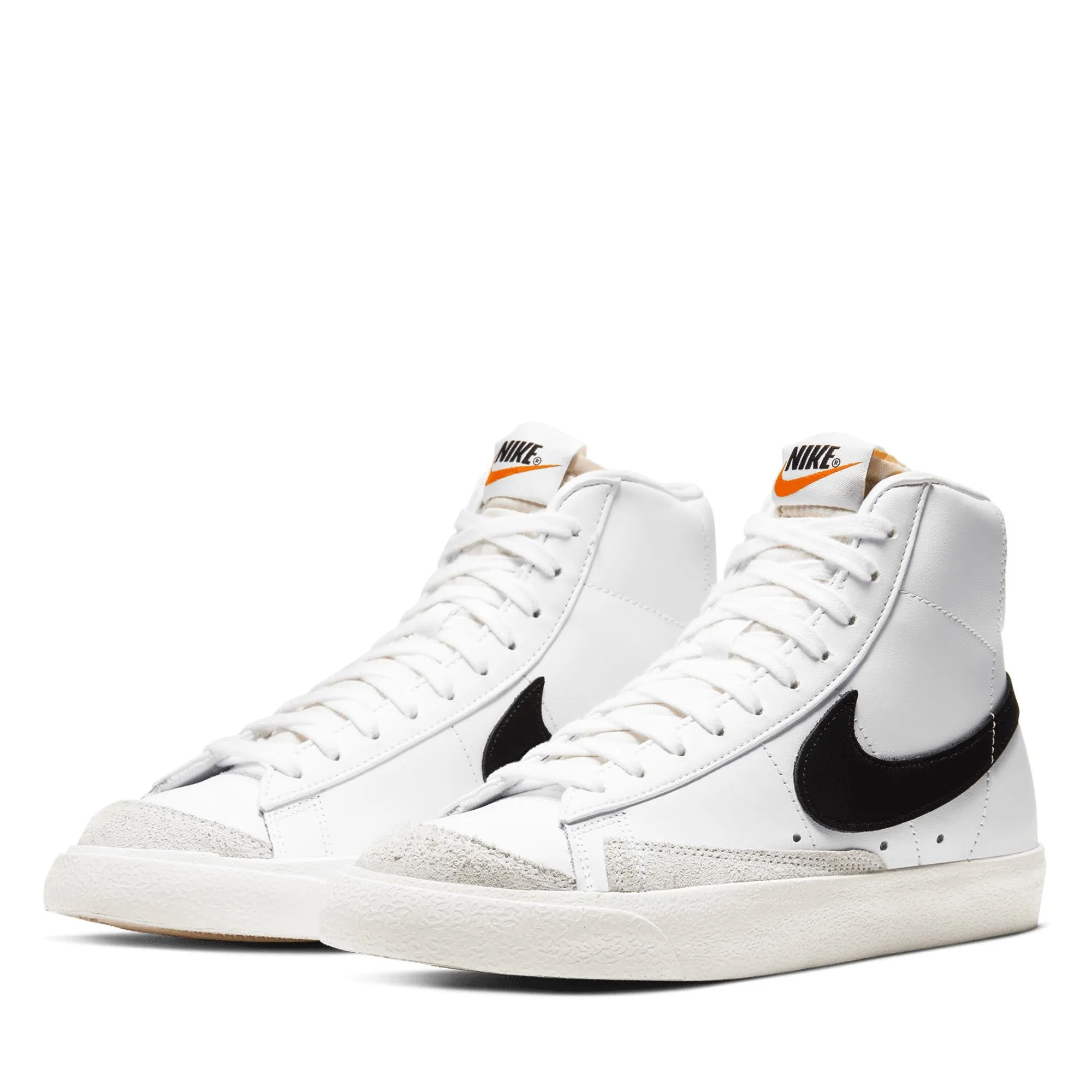 Women's Nike Blazer Mid '77 Vintage - White/Black Lifestyle Trend Stylish Silhouette