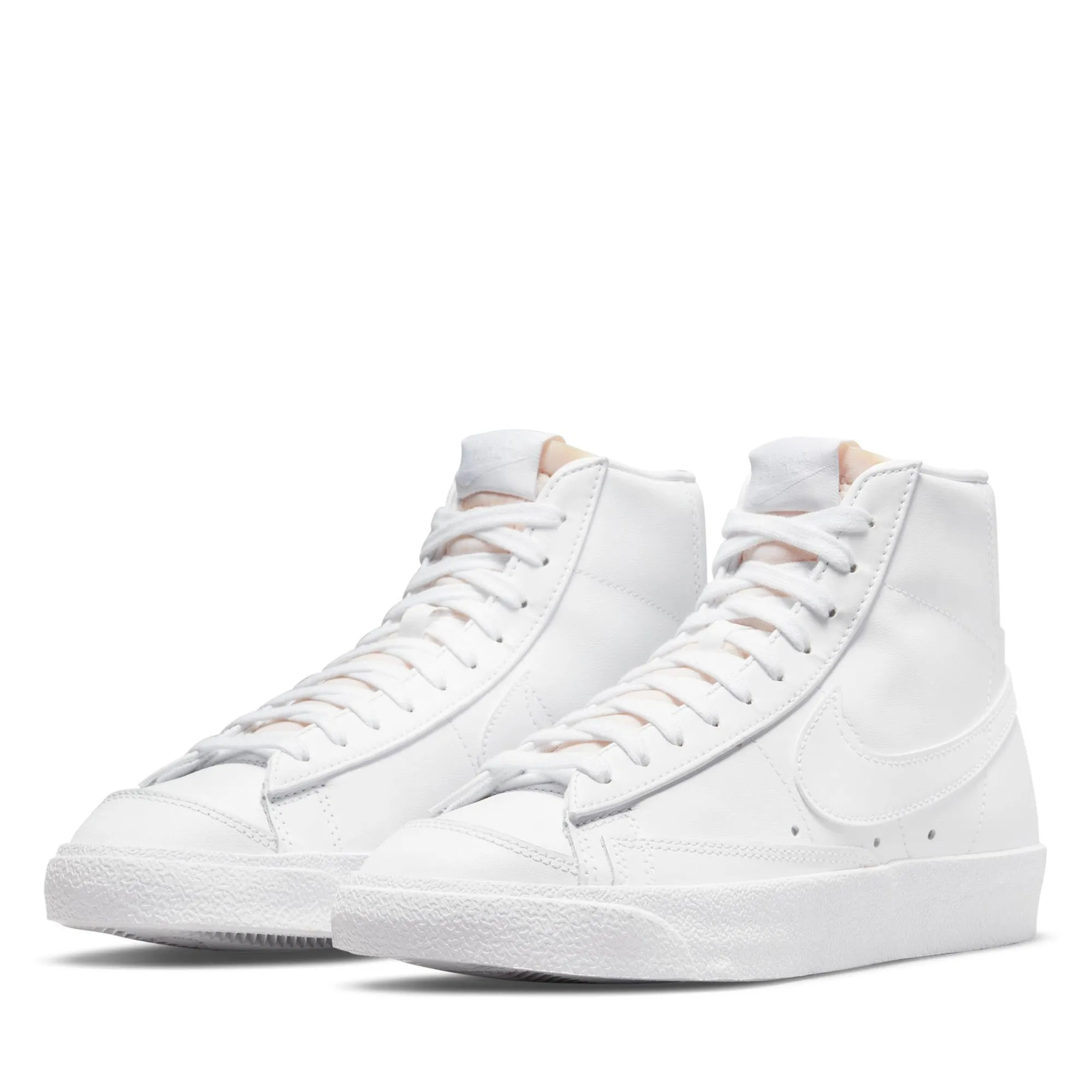 Women's Nike Blazer Mid '77 - White/White Active Fit Comfortable Knit