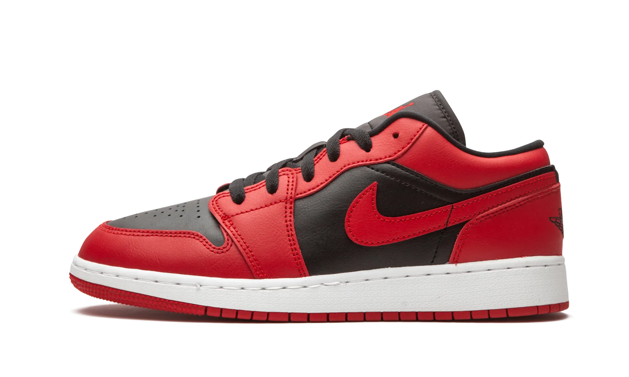 Foot Style Air Jordan 1 Low GS "Reverse Bred"