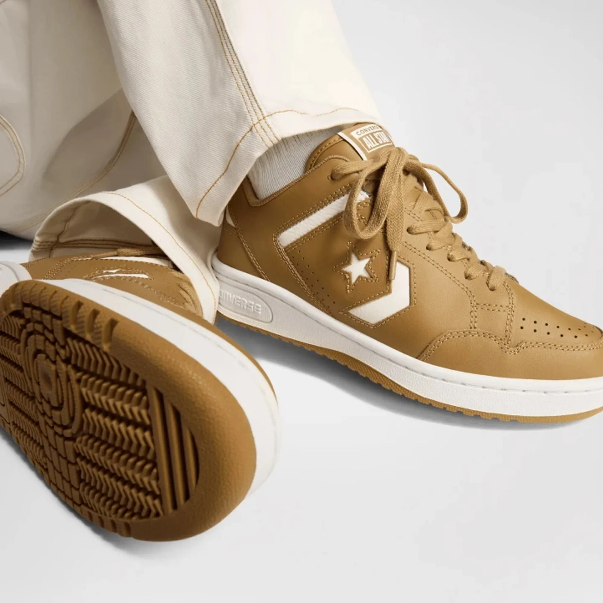 Converse | WEAPON LEATHER { BROWN Compression Activated Foam Work Day