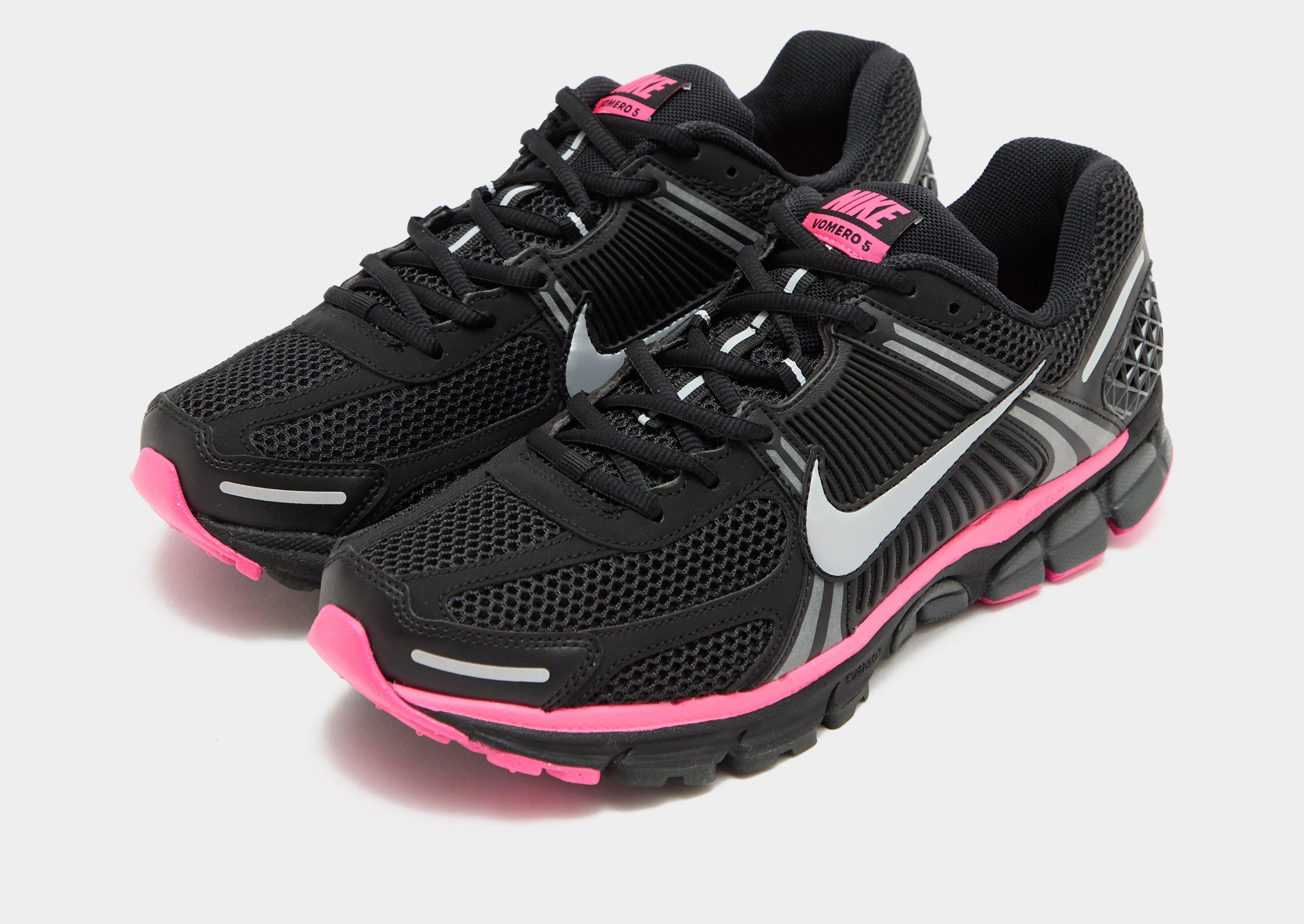 running in track and field meets shoes Zoom Vomero 5