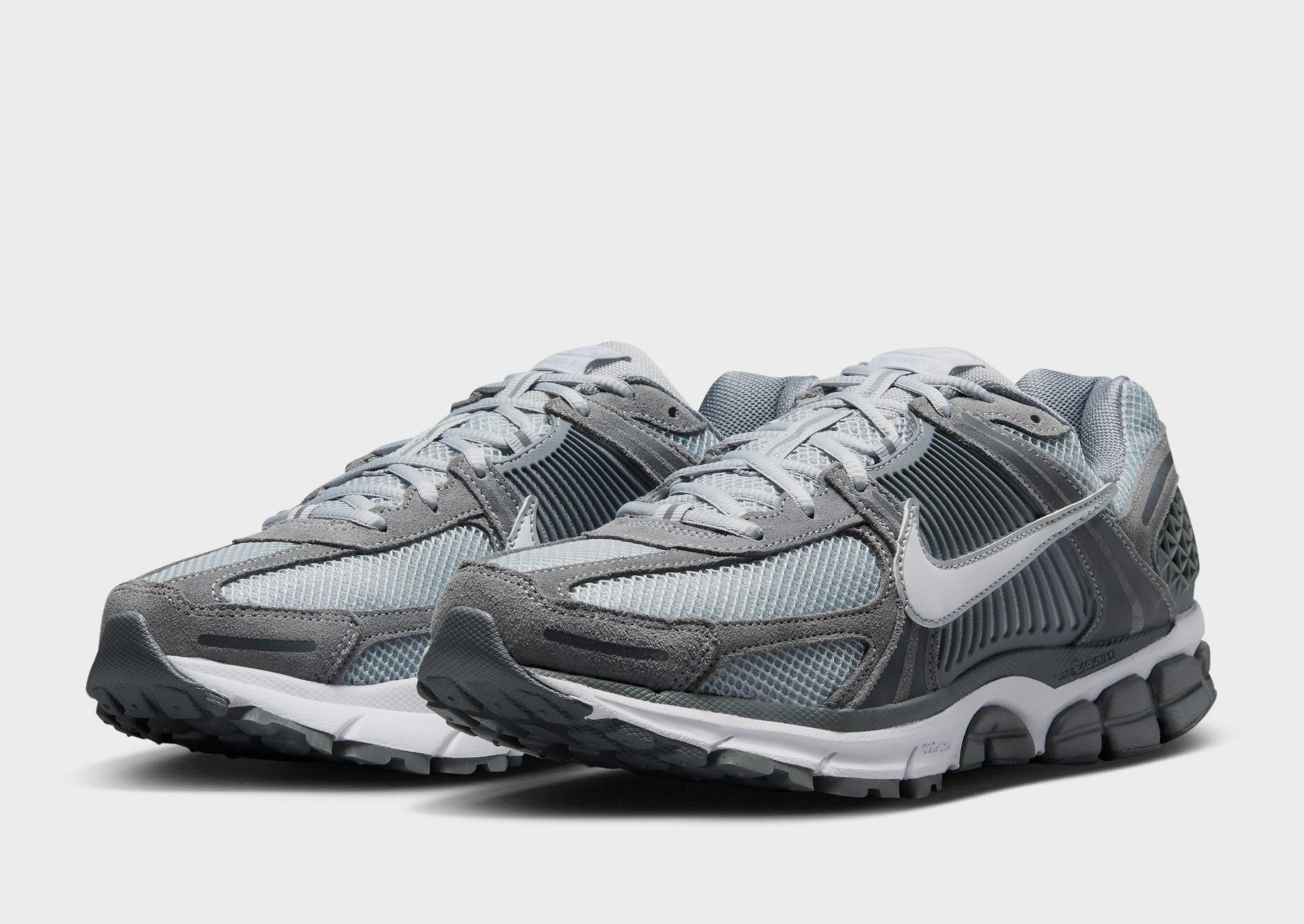 high - performance running option Zoom Vomero 5