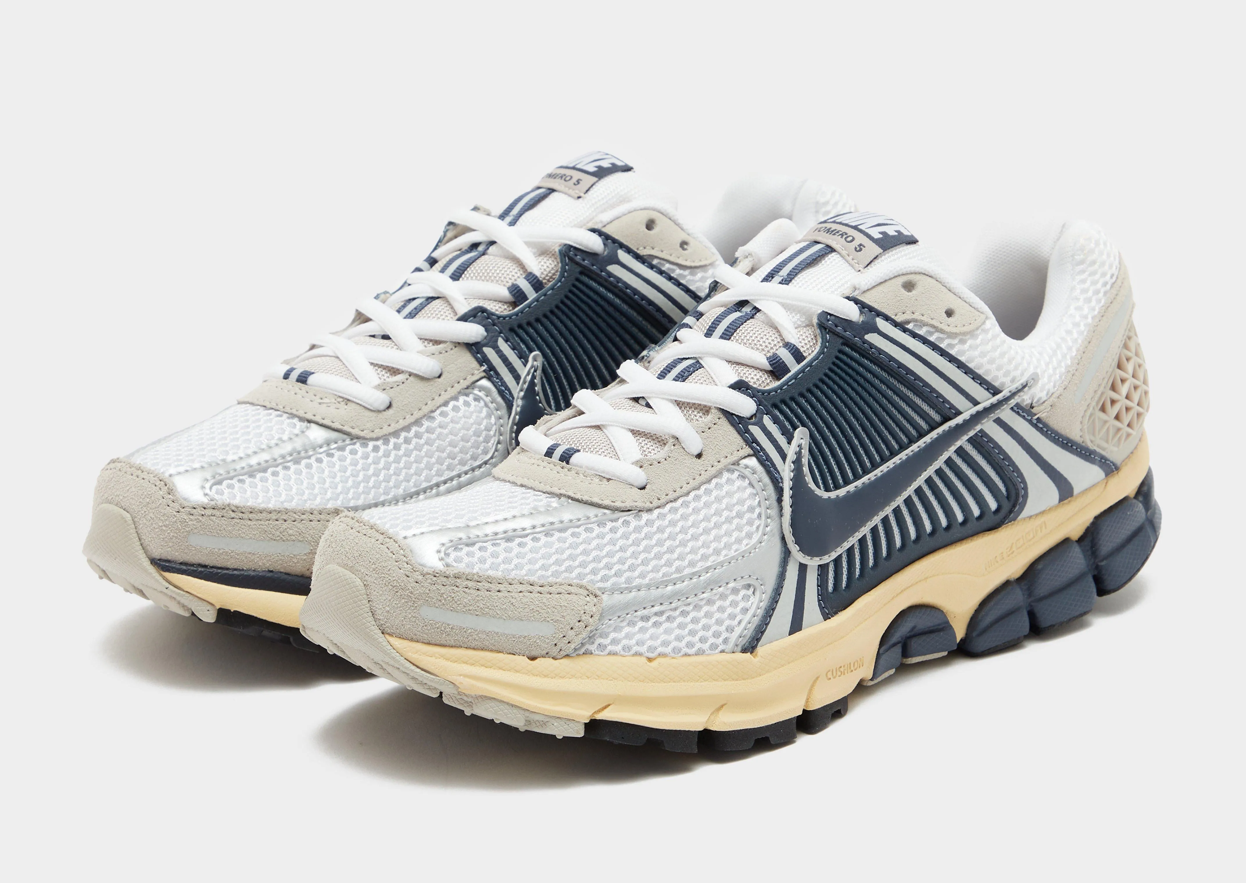 Zoom Vomero 5 running for energy boost interval training