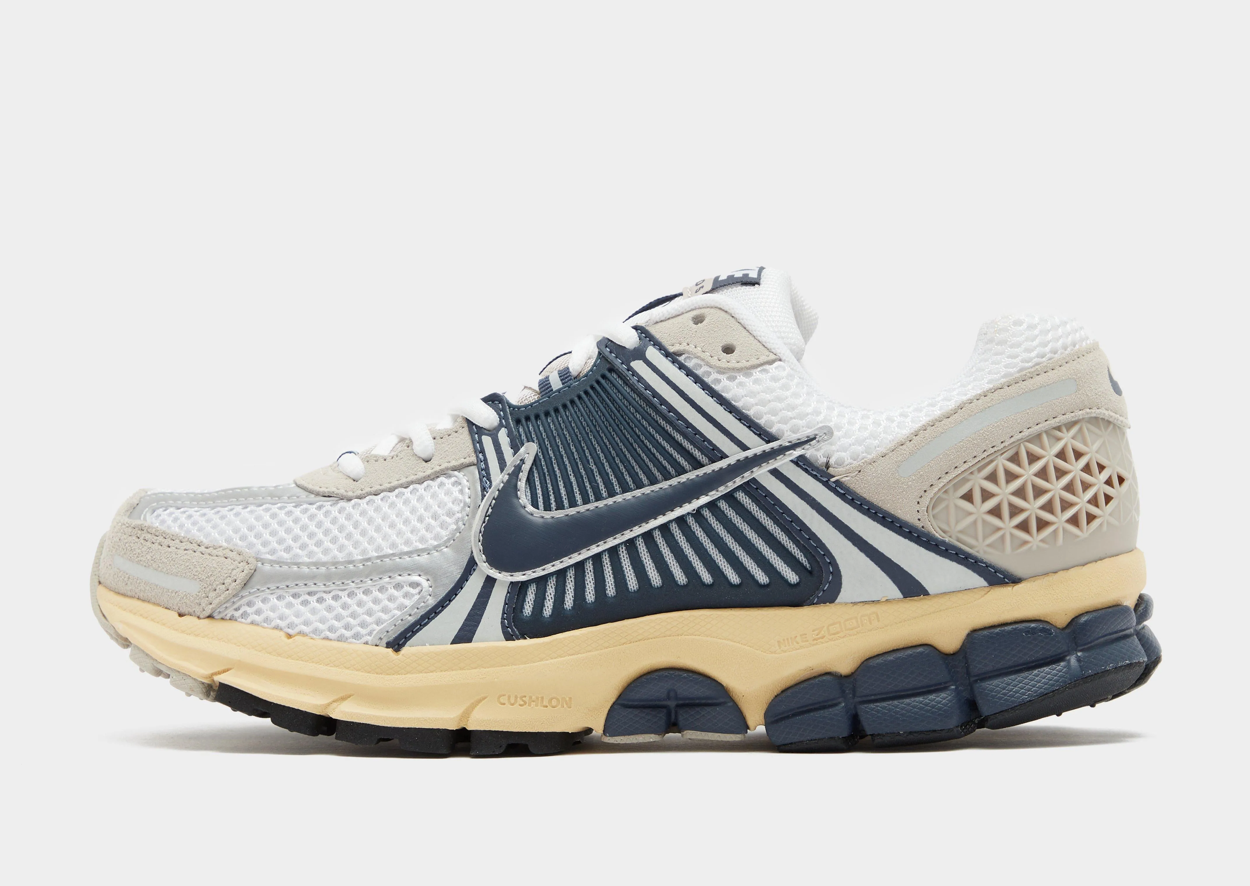 foam - midsole shoes running in a steppe area shoes Zoom Vomero 5